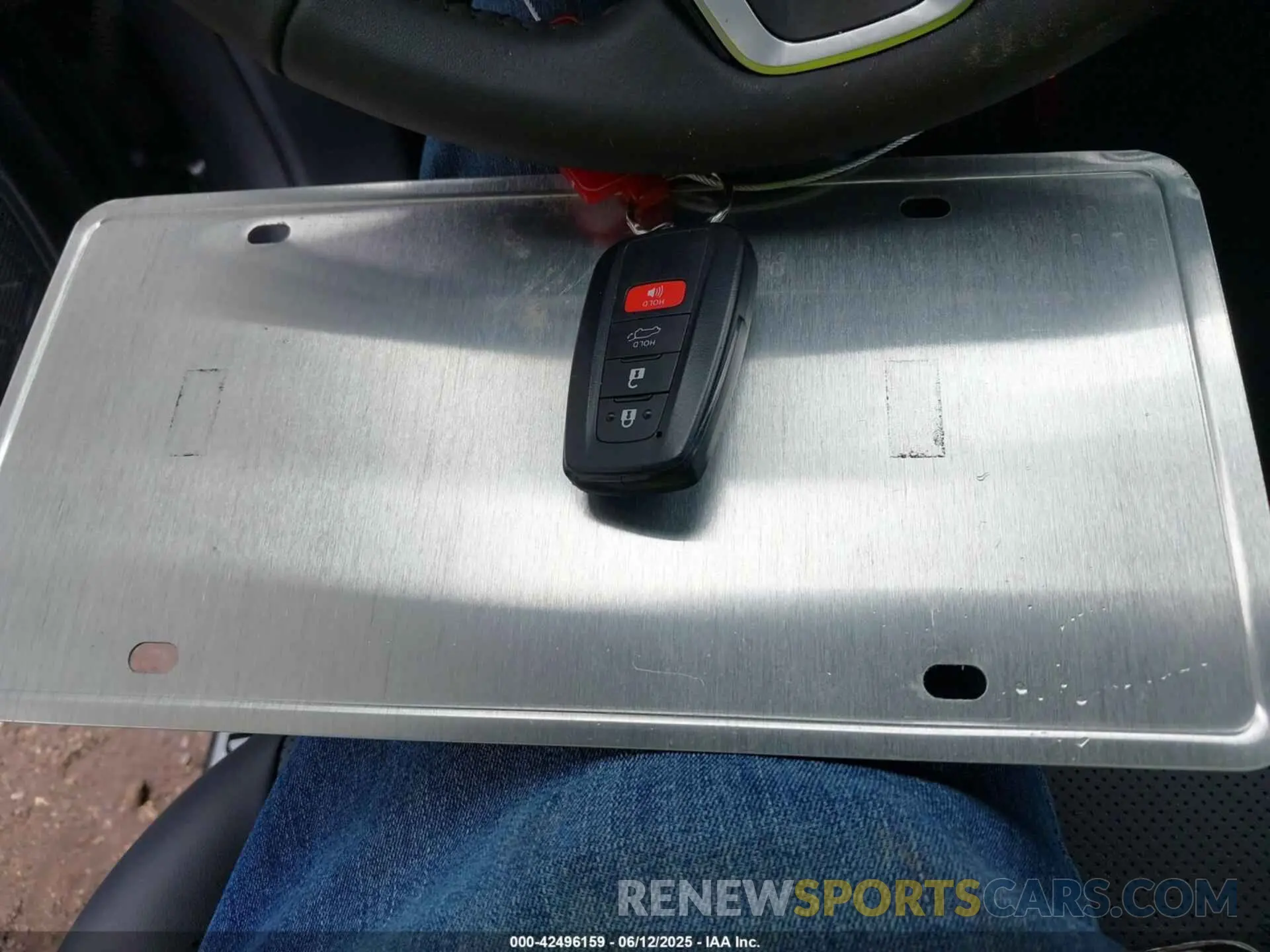 11 fotografías del automóvil dañado 2T3Y1RFV5SW373024 TOYOTA RAV4 2025