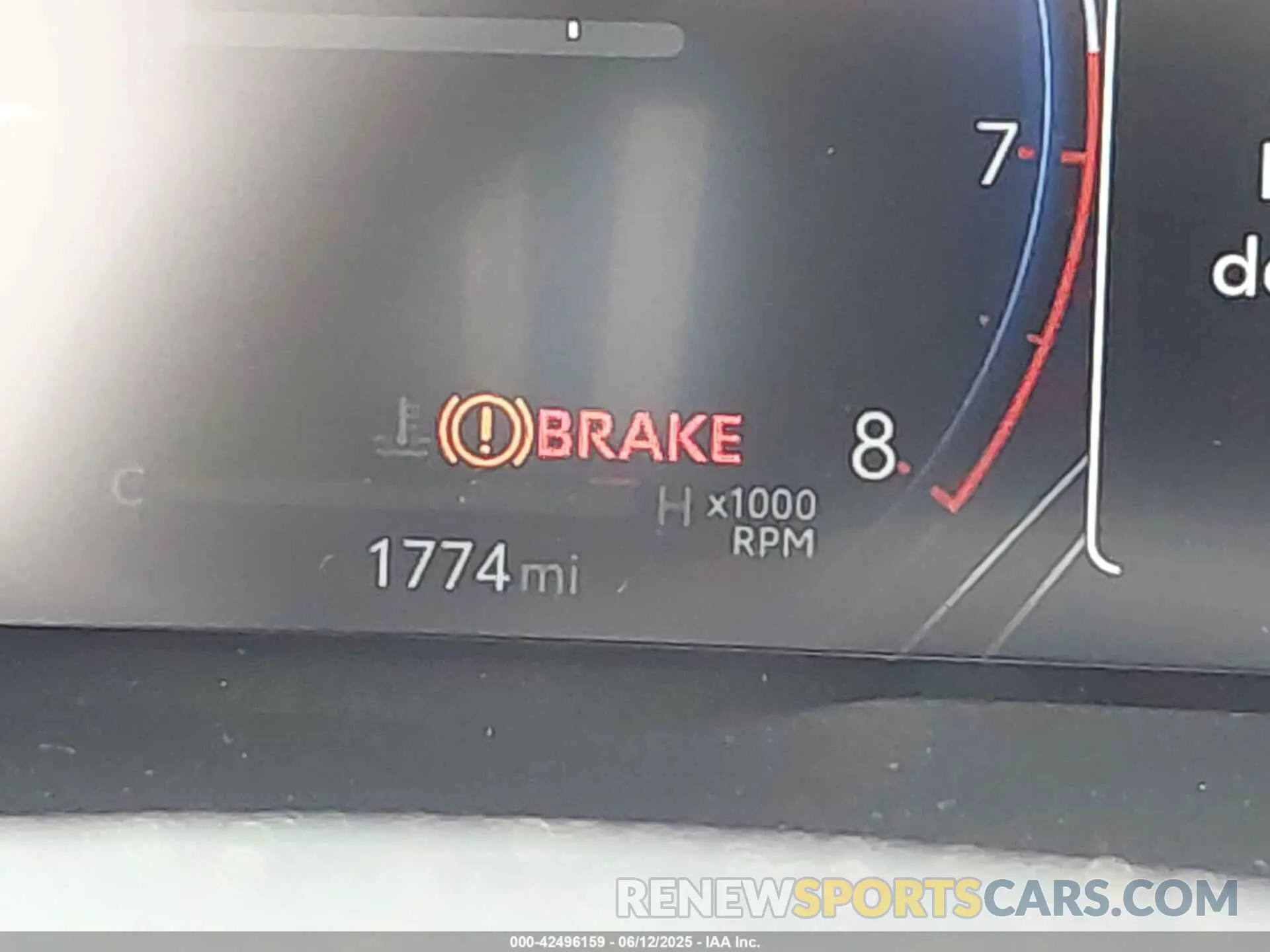 15 fotografías del automóvil dañado 2T3Y1RFV5SW373024 TOYOTA RAV4 2025