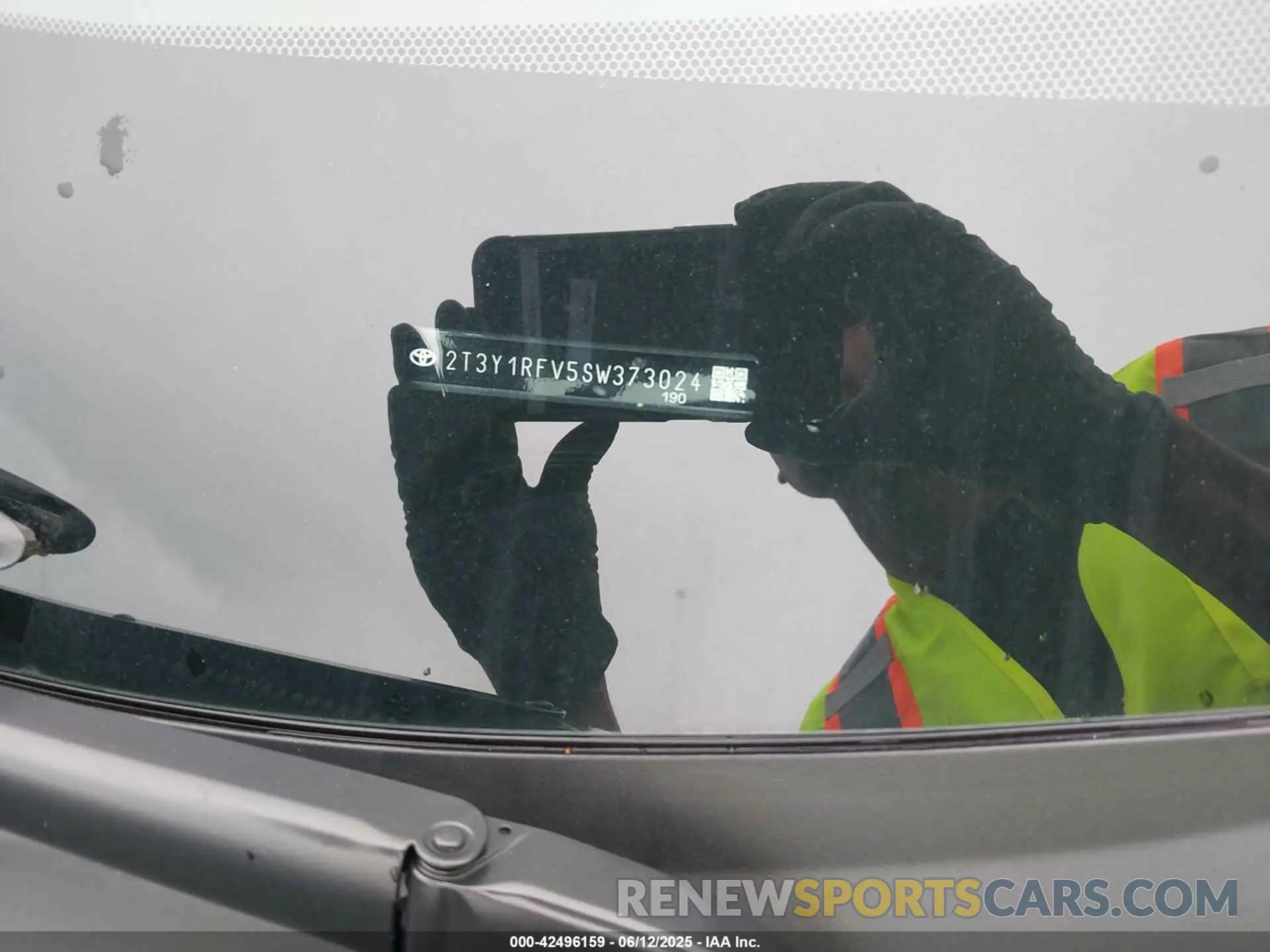 9 fotografías del automóvil dañado 2T3Y1RFV5SW373024 TOYOTA RAV4 2025