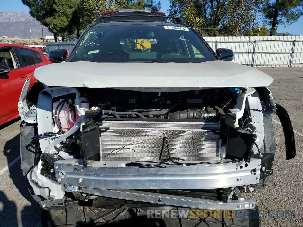 5 fotografías del automóvil dañado JTME6RFV4SJ064616 TOYOTA RAV4 2025