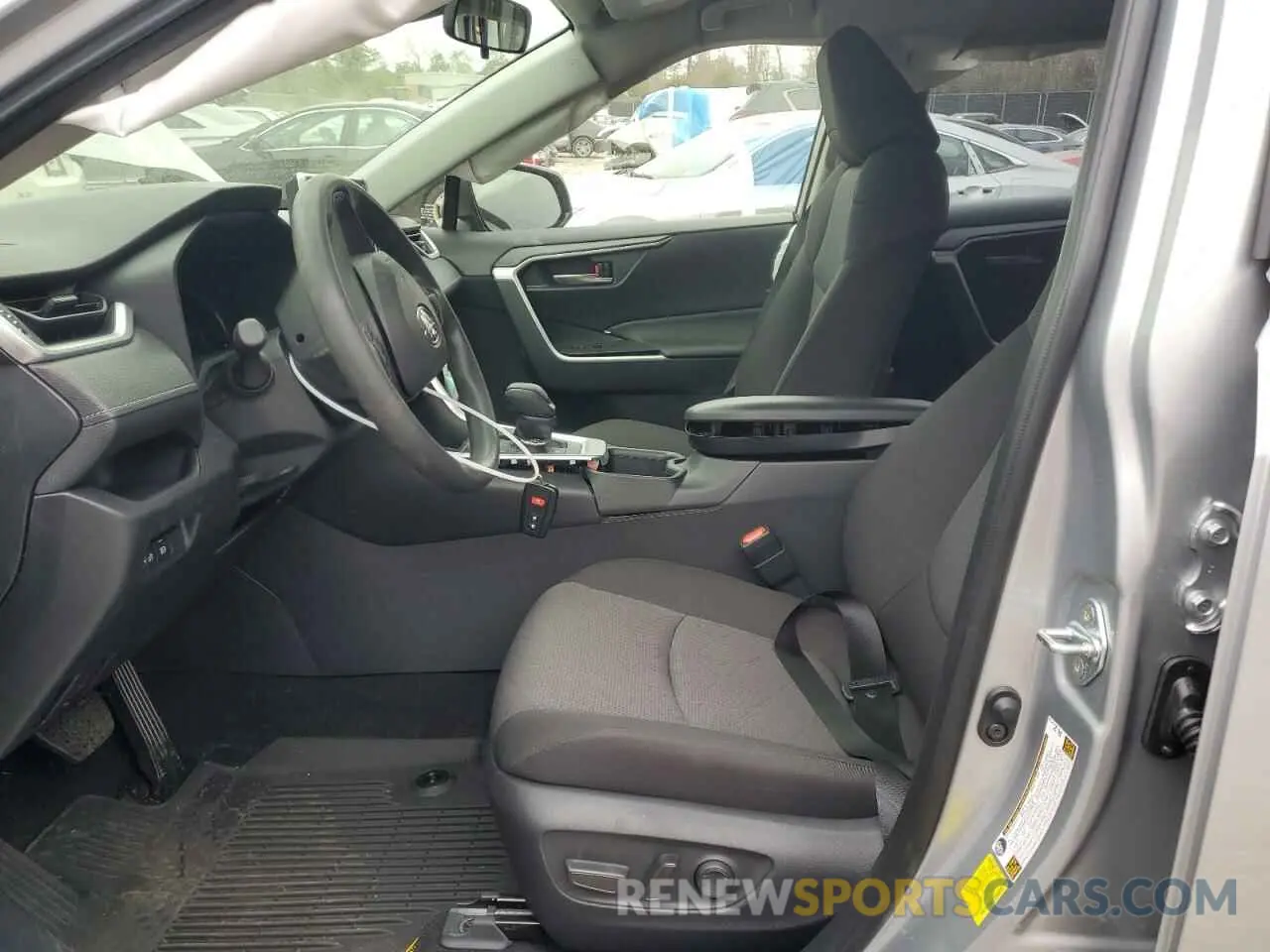 7 fotografías del automóvil dañado JTMRWRFV1SJ063974 TOYOTA RAV4 2025