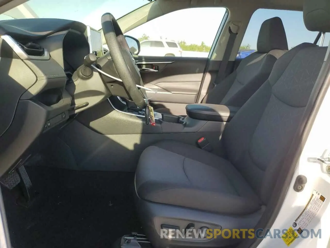 7 fotografías del automóvil dañado JTMRWRFV7SD294893 TOYOTA RAV4 2025