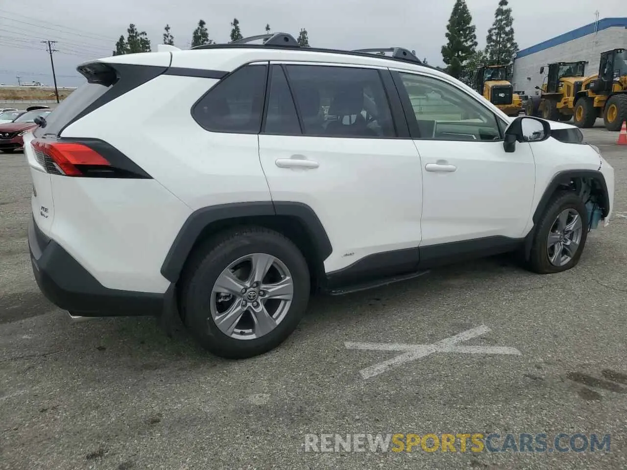 3 fotografías del automóvil dañado JTMRWRFV8SD284583 TOYOTA RAV4 2025