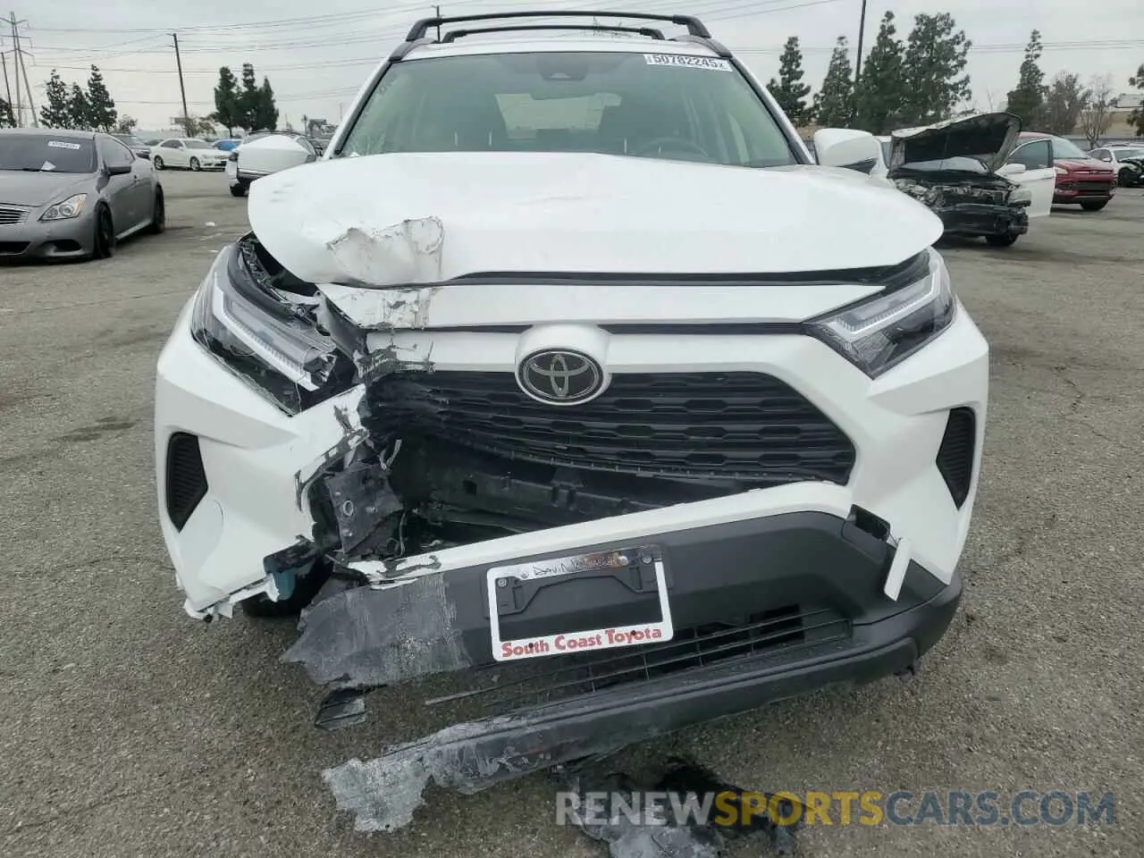 5 fotografías del automóvil dañado JTMRWRFV8SD284583 TOYOTA RAV4 2025