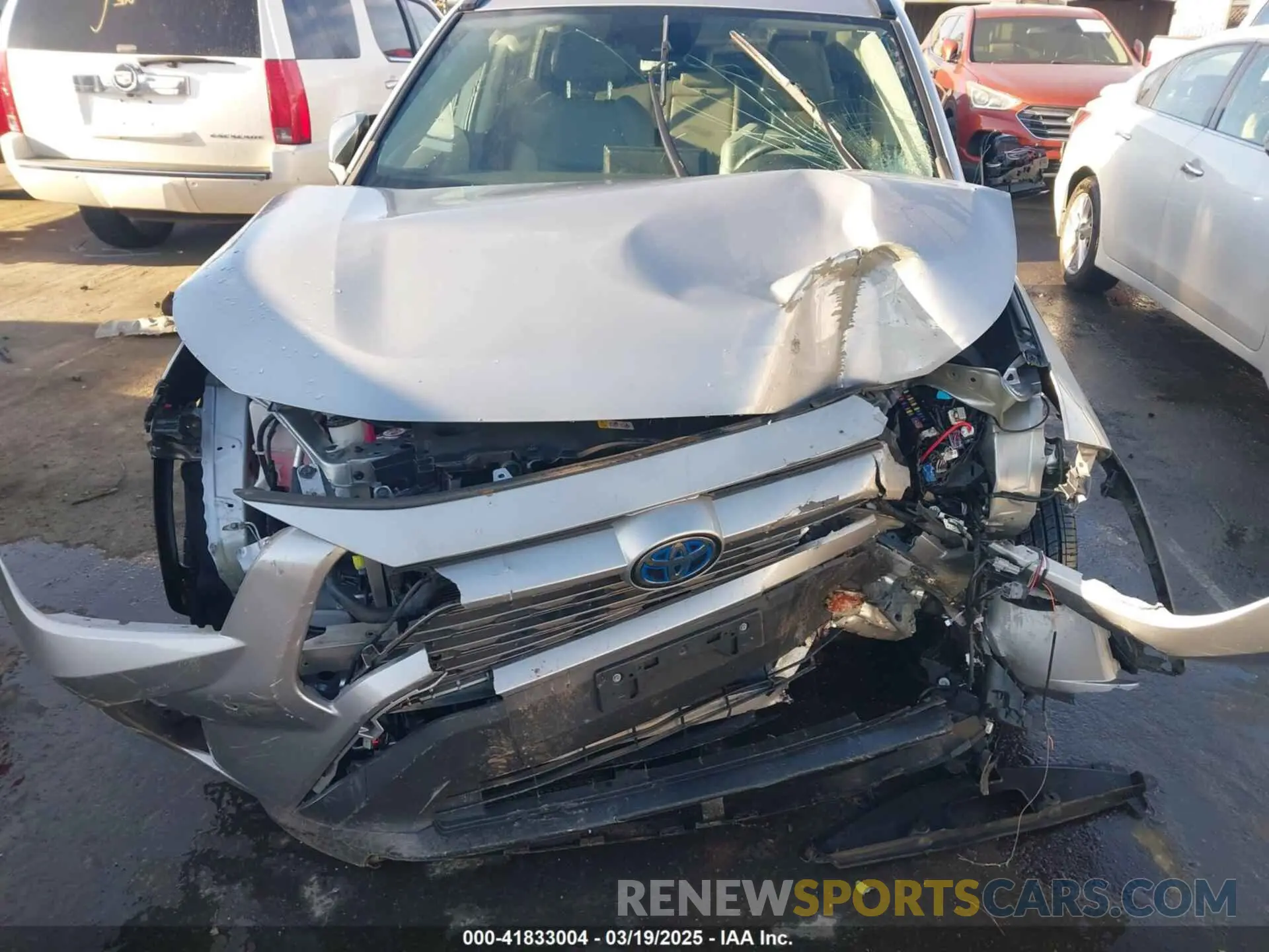 10 fotografías del automóvil dañado 2T3DWRFV1KW022420 TOYOTA RAV4 HYBRID 2019