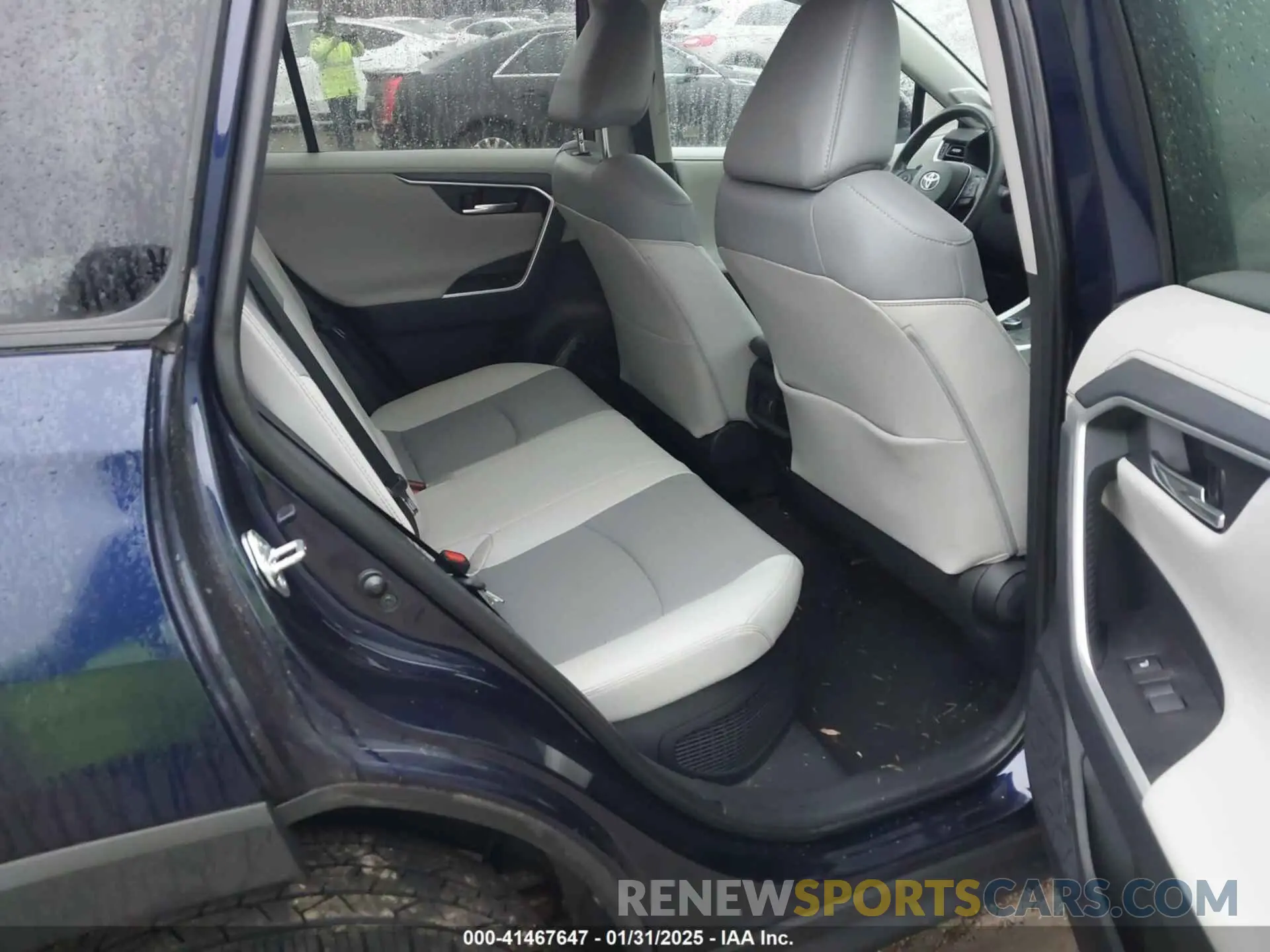 8 fotografías del automóvil dañado 2T3DWRFV2KW041297 TOYOTA RAV4 HYBRID 2019
