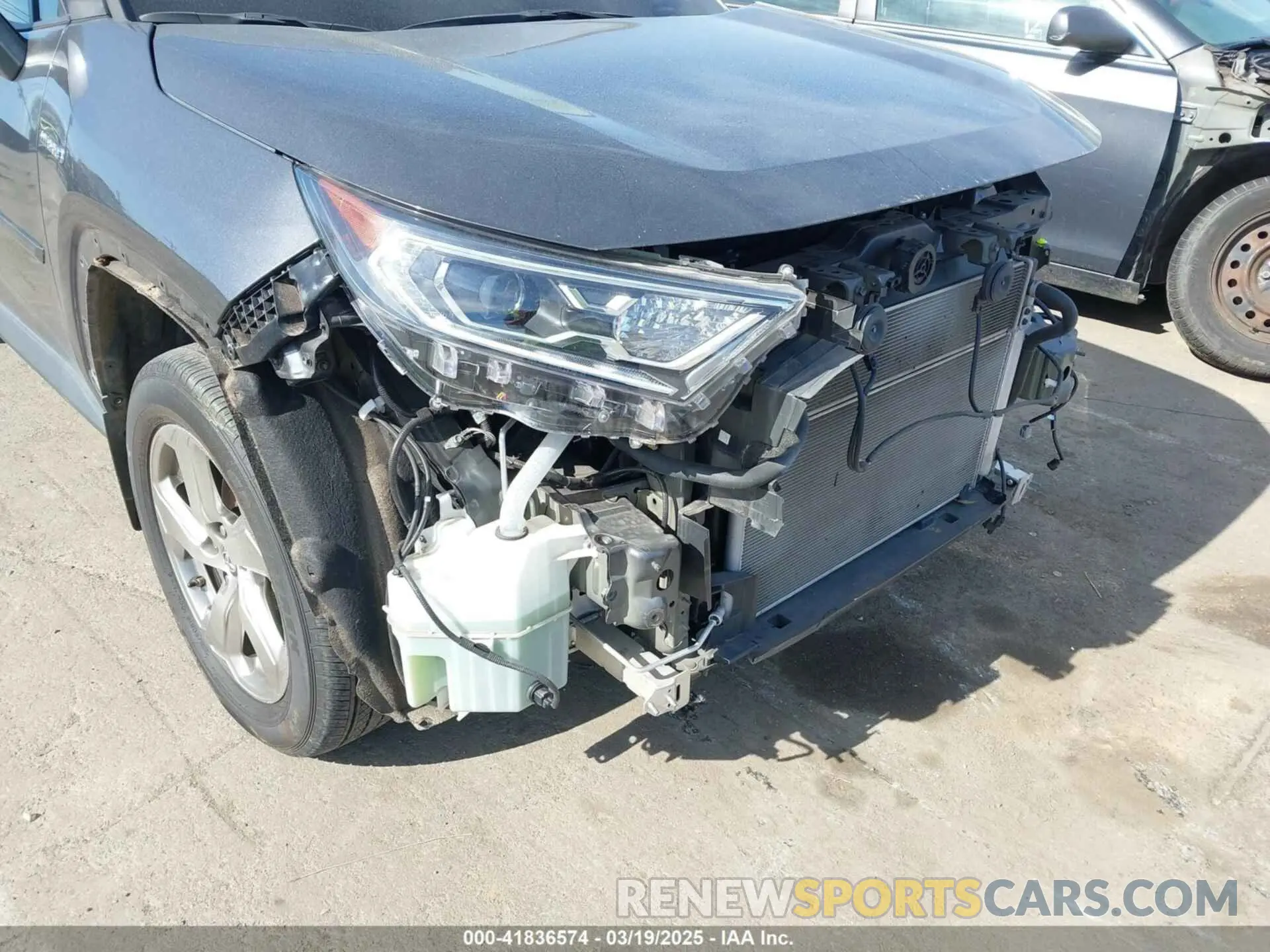 6 fotografías del automóvil dañado 2T3DWRFV3KW042748 TOYOTA RAV4 HYBRID 2019
