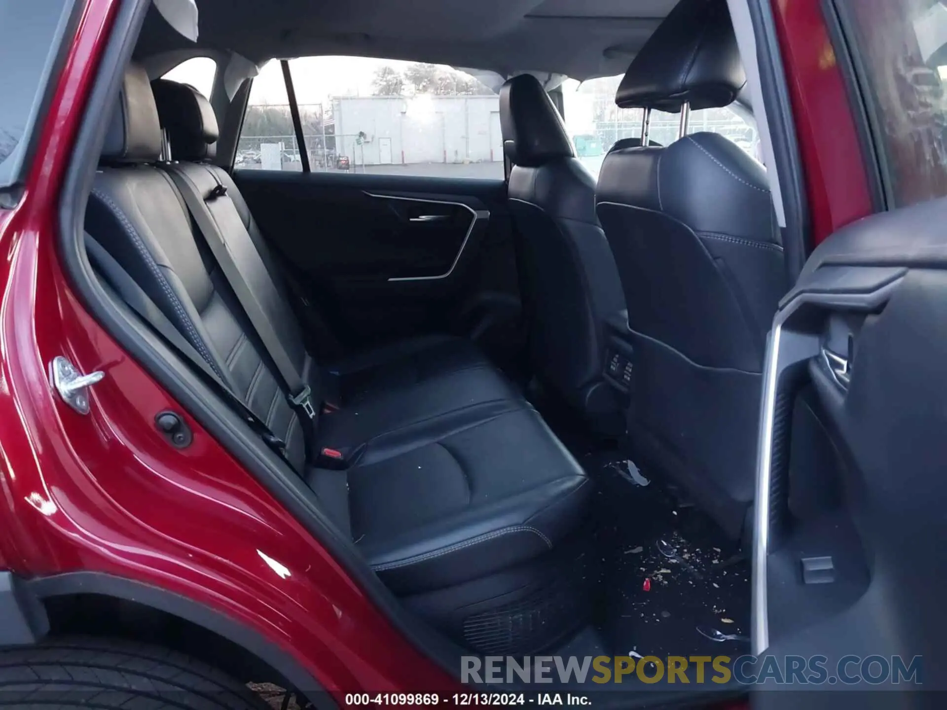 8 fotografías del automóvil dañado 2T3DWRFV5KW021965 TOYOTA RAV4 HYBRID 2019
