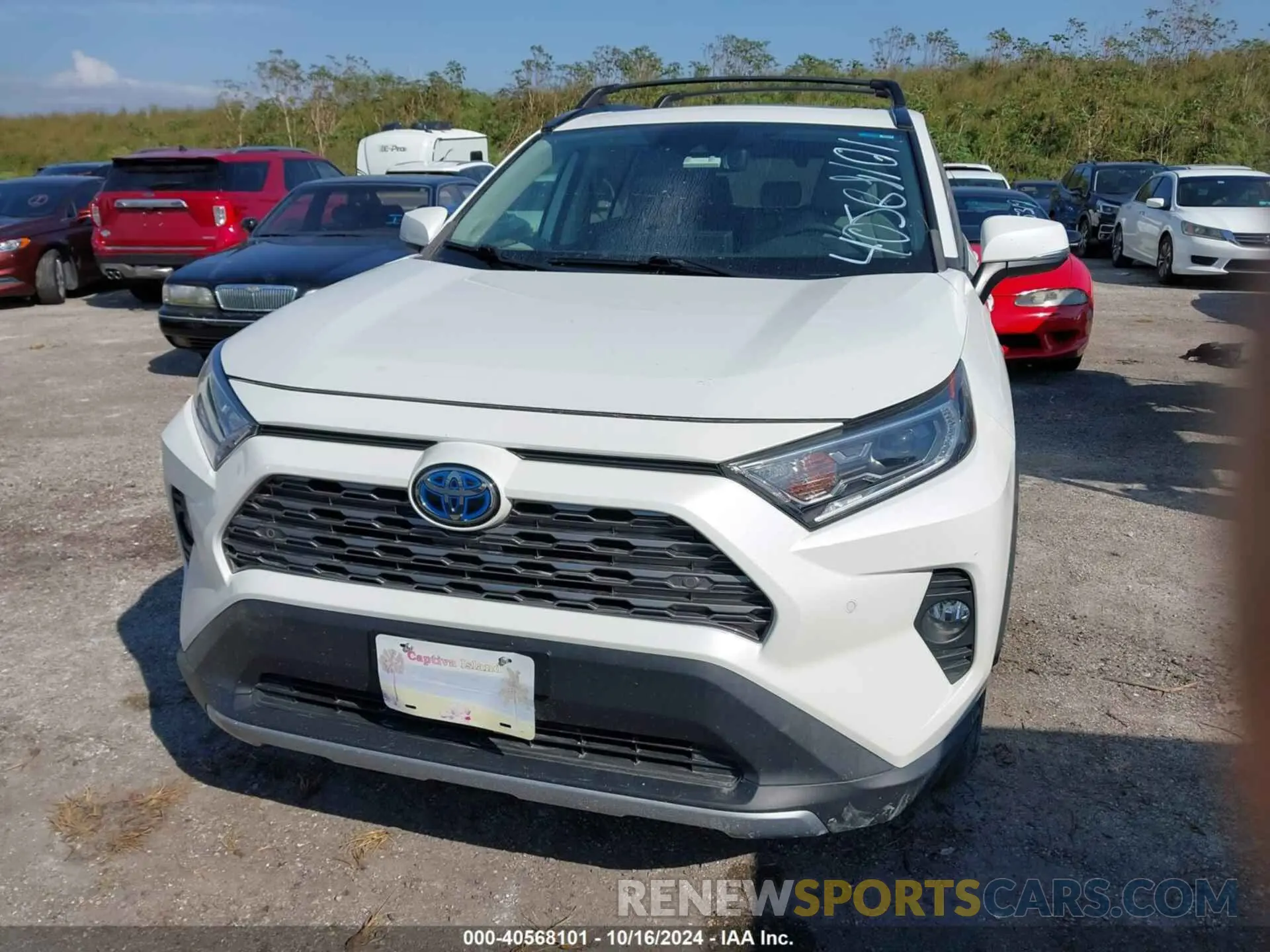11 fotografías del automóvil dañado 2T3DWRFV8KW010071 TOYOTA RAV4 HYBRID 2019