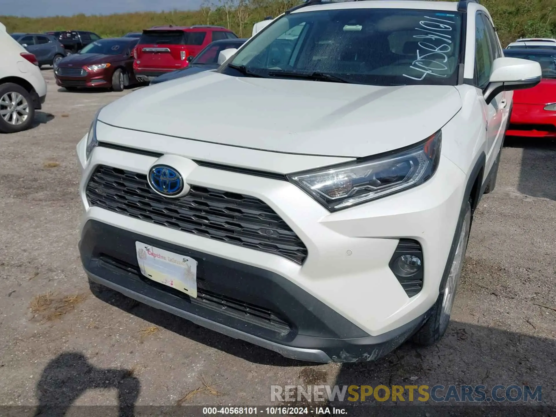 6 fotografías del automóvil dañado 2T3DWRFV8KW010071 TOYOTA RAV4 HYBRID 2019