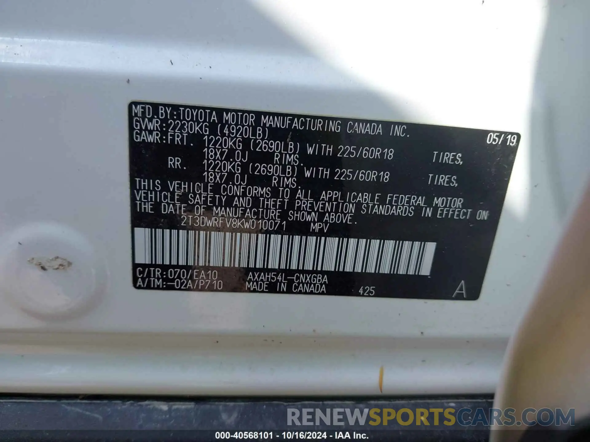 9 fotografías del automóvil dañado 2T3DWRFV8KW010071 TOYOTA RAV4 HYBRID 2019