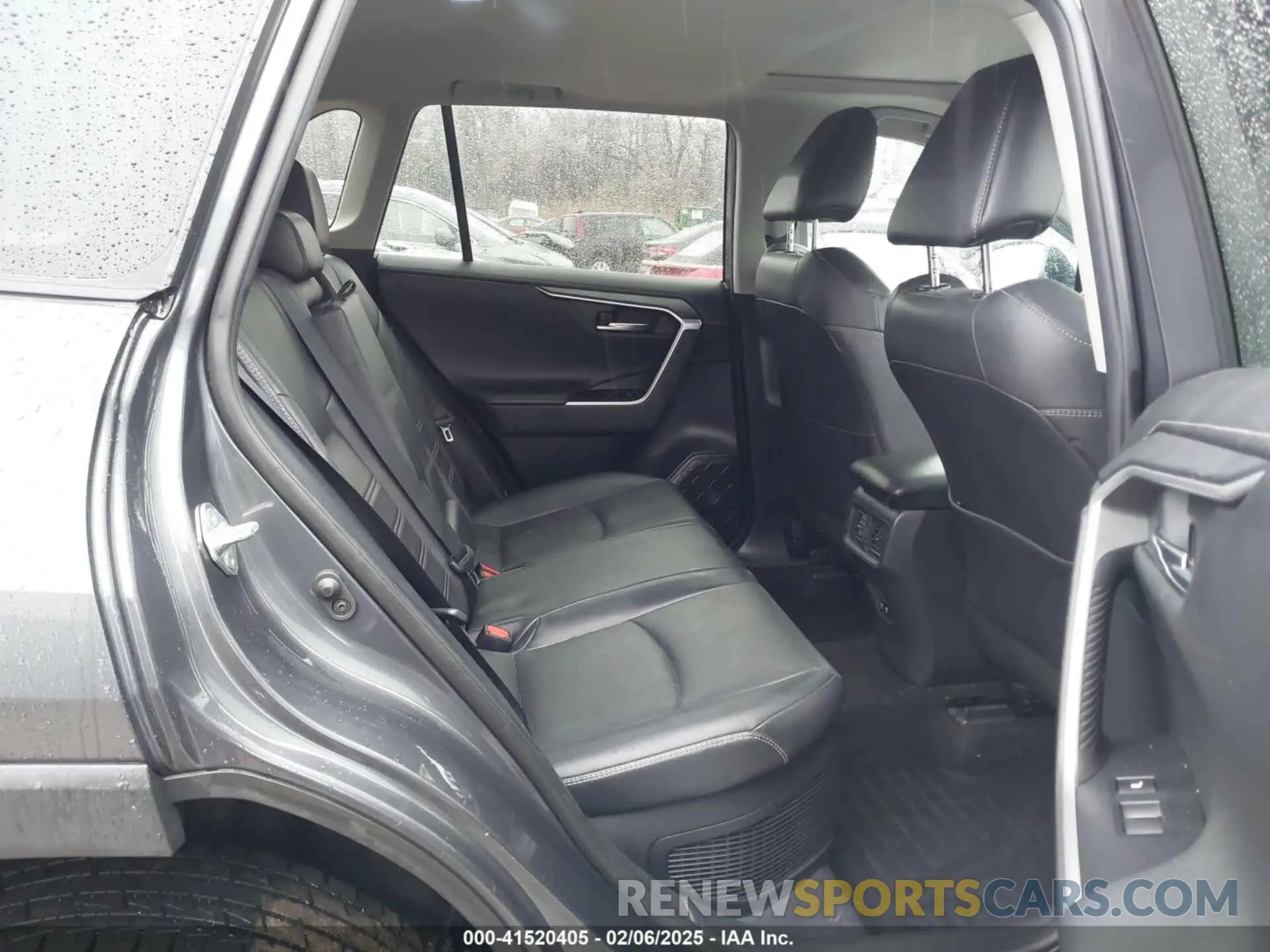 8 fotografías del automóvil dañado 2T3DWRFV9KW031012 TOYOTA RAV4 HYBRID 2019