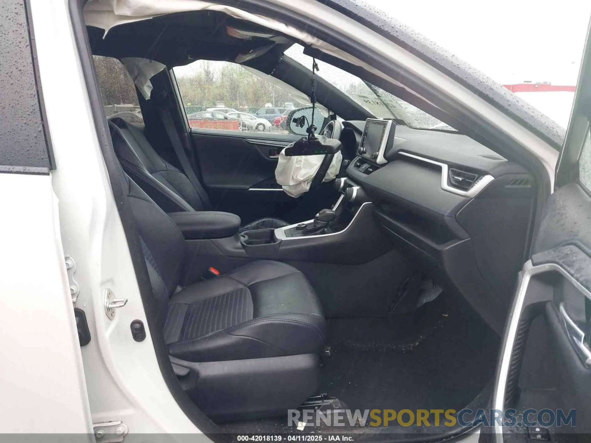 5 fotografías del automóvil dañado 2T3EWRFV7KW033054 TOYOTA RAV4 HYBRID 2019
