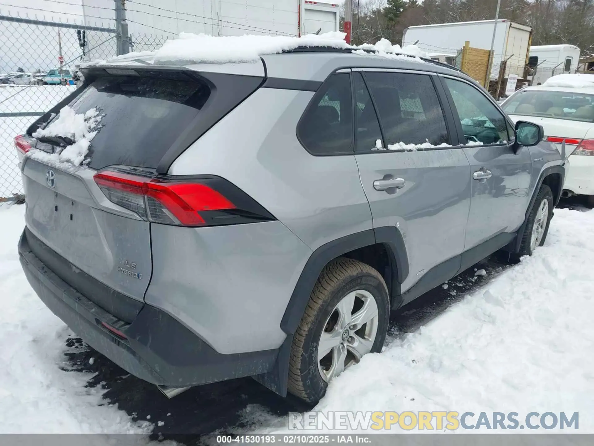 4 fotografías del automóvil dañado 2T3LWRFV7KW017573 TOYOTA RAV4 HYBRID 2019