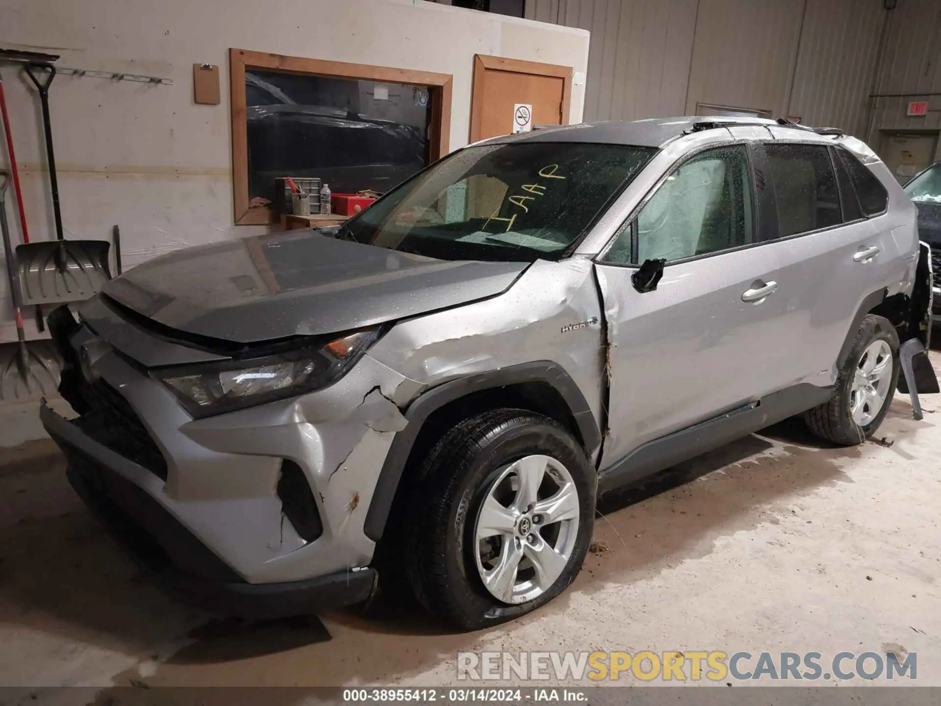 2 fotografías del automóvil dañado 2T3LWRFV8KW006372 TOYOTA RAV4 HYBRID 2019