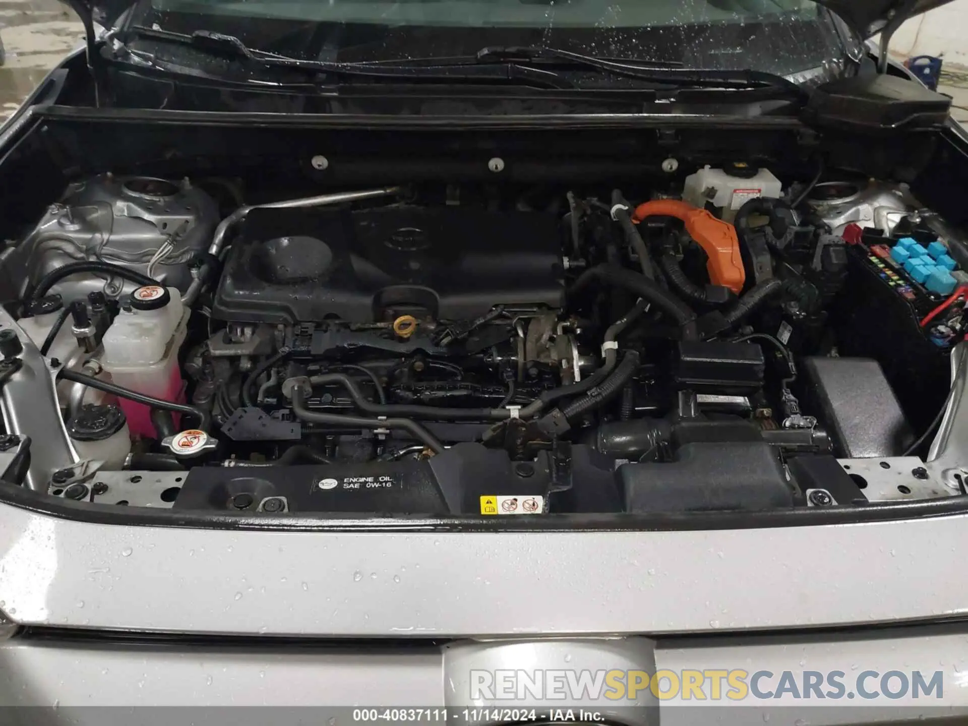 10 fotografías del automóvil dañado 2T3LWRFV9KW023763 TOYOTA RAV4 HYBRID 2019