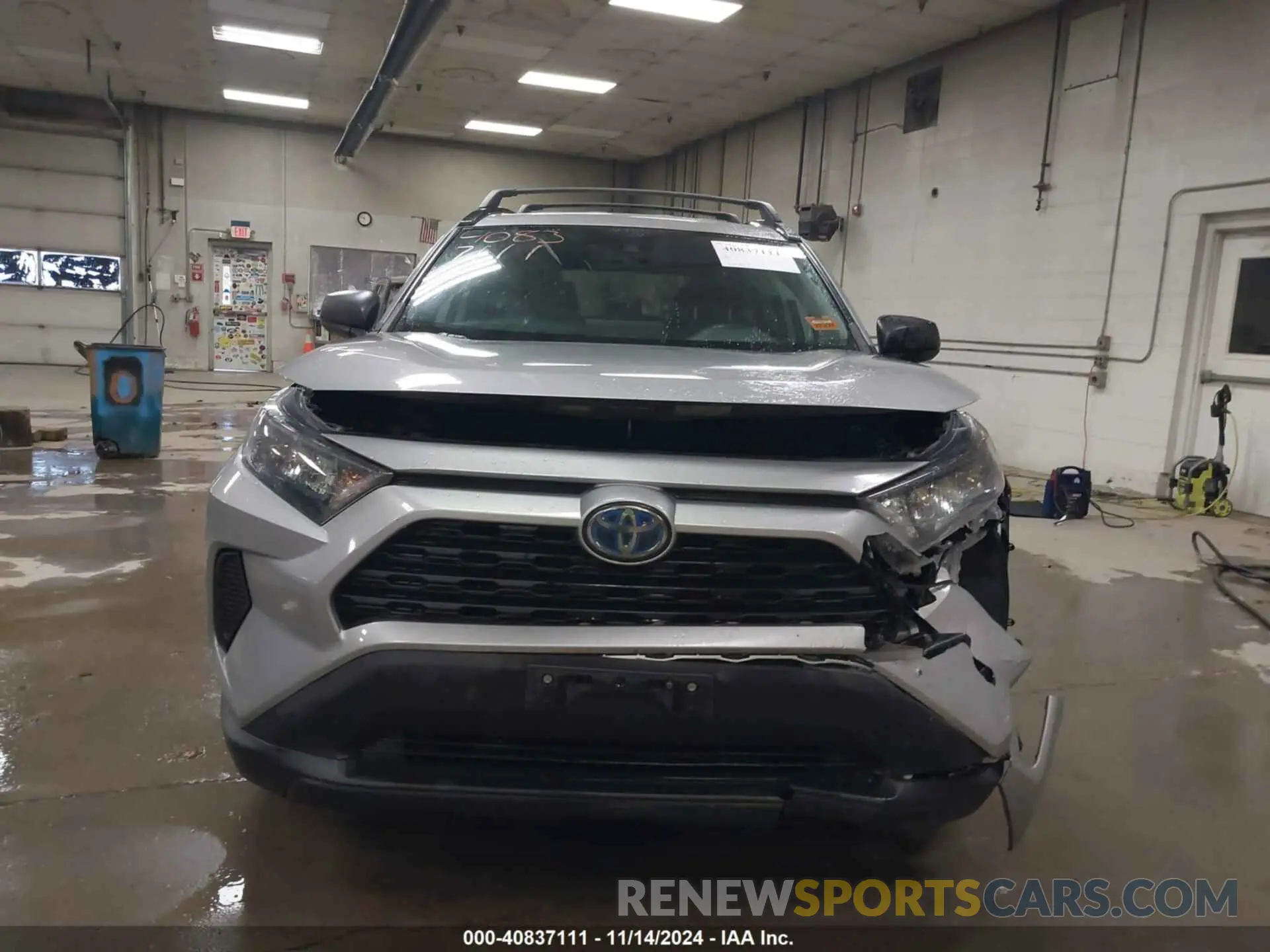 12 fotografías del automóvil dañado 2T3LWRFV9KW023763 TOYOTA RAV4 HYBRID 2019