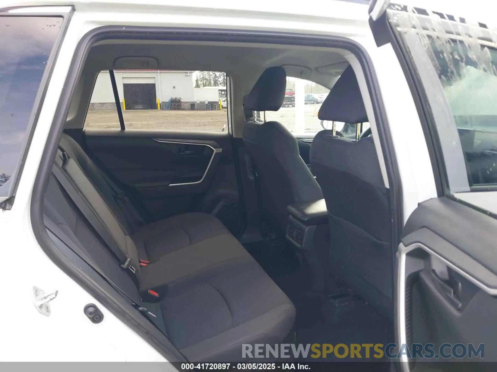 8 fotografías del automóvil dañado 2T3MWRFV1KW013121 TOYOTA RAV4 HYBRID 2019