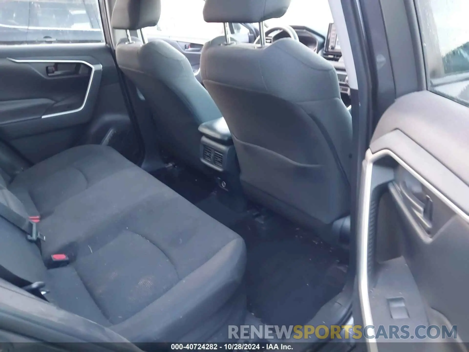 8 fotografías del automóvil dañado 2T3MWRFV6KW005953 TOYOTA RAV4 HYBRID 2019