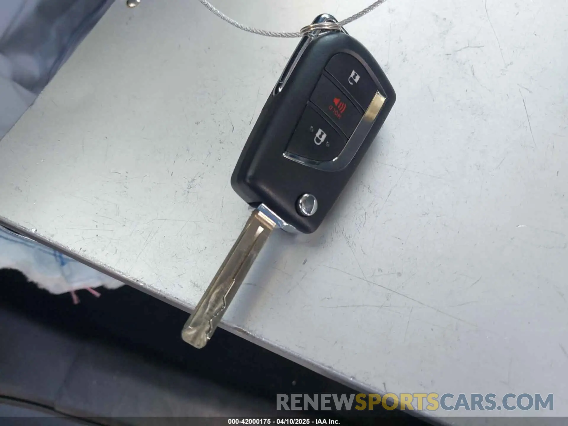 11 fotografías del automóvil dañado 2T3MWRFV9KW006563 TOYOTA RAV4 HYBRID 2019