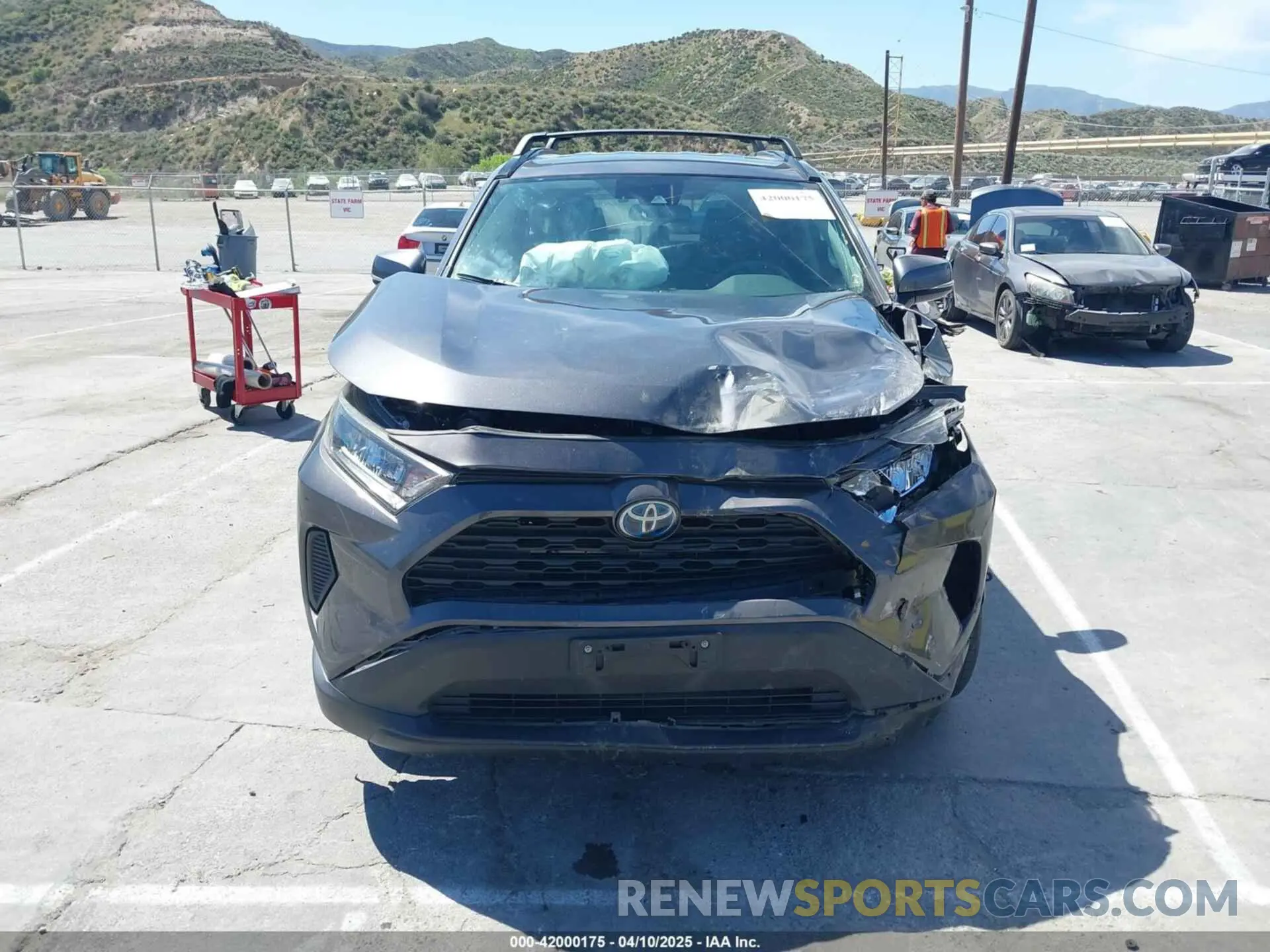 12 fotografías del automóvil dañado 2T3MWRFV9KW006563 TOYOTA RAV4 HYBRID 2019