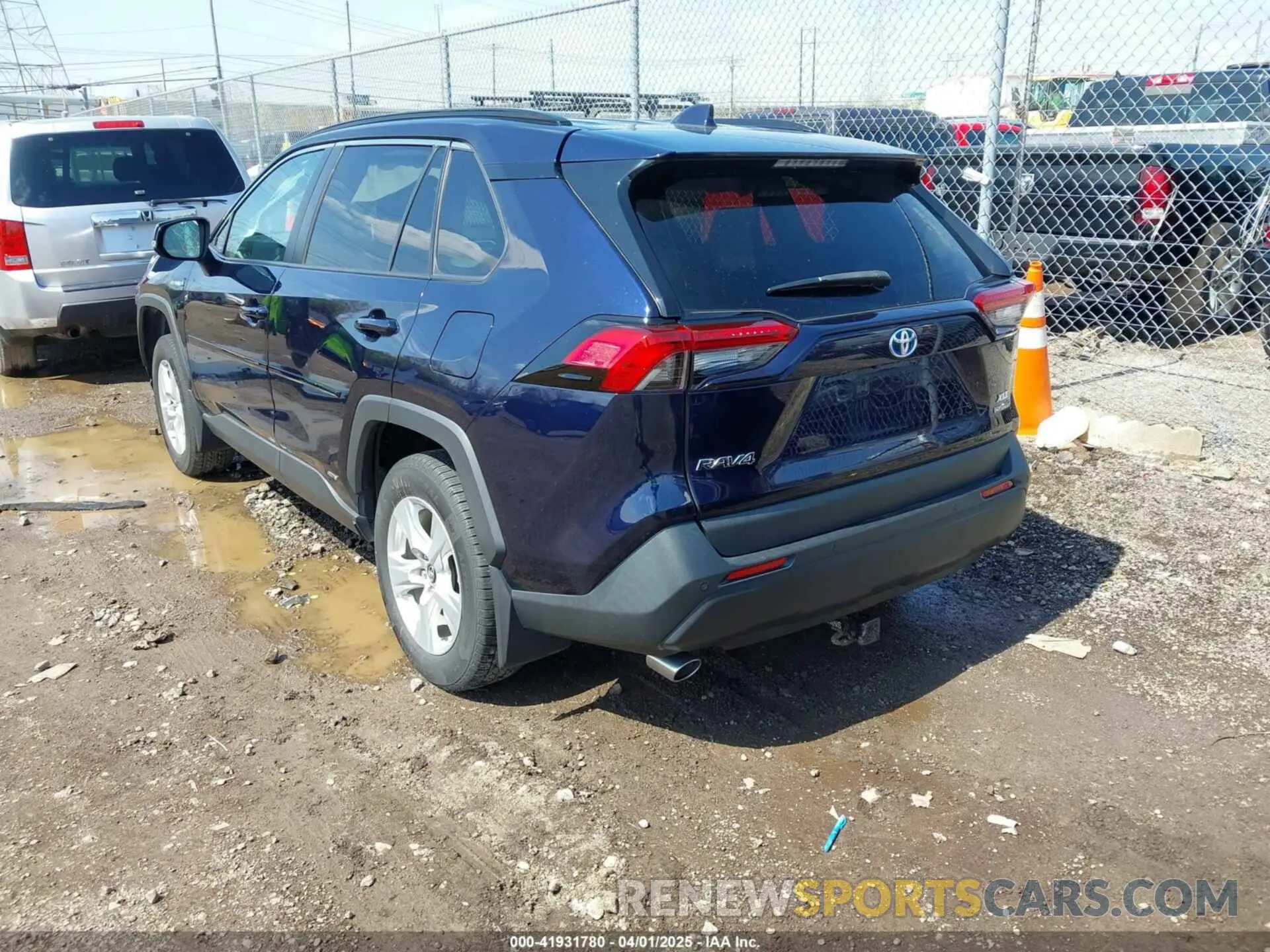 3 fotografías del automóvil dañado 2T3RWRFV4KW005780 TOYOTA RAV4 HYBRID 2019