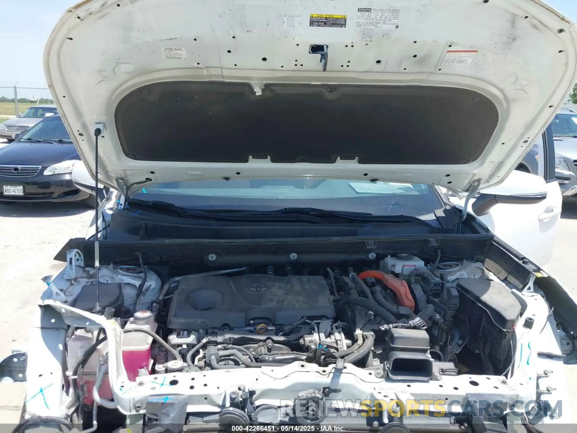 10 fotografías del automóvil dañado 2T3RWRFV7KW042080 TOYOTA RAV4 HYBRID 2019