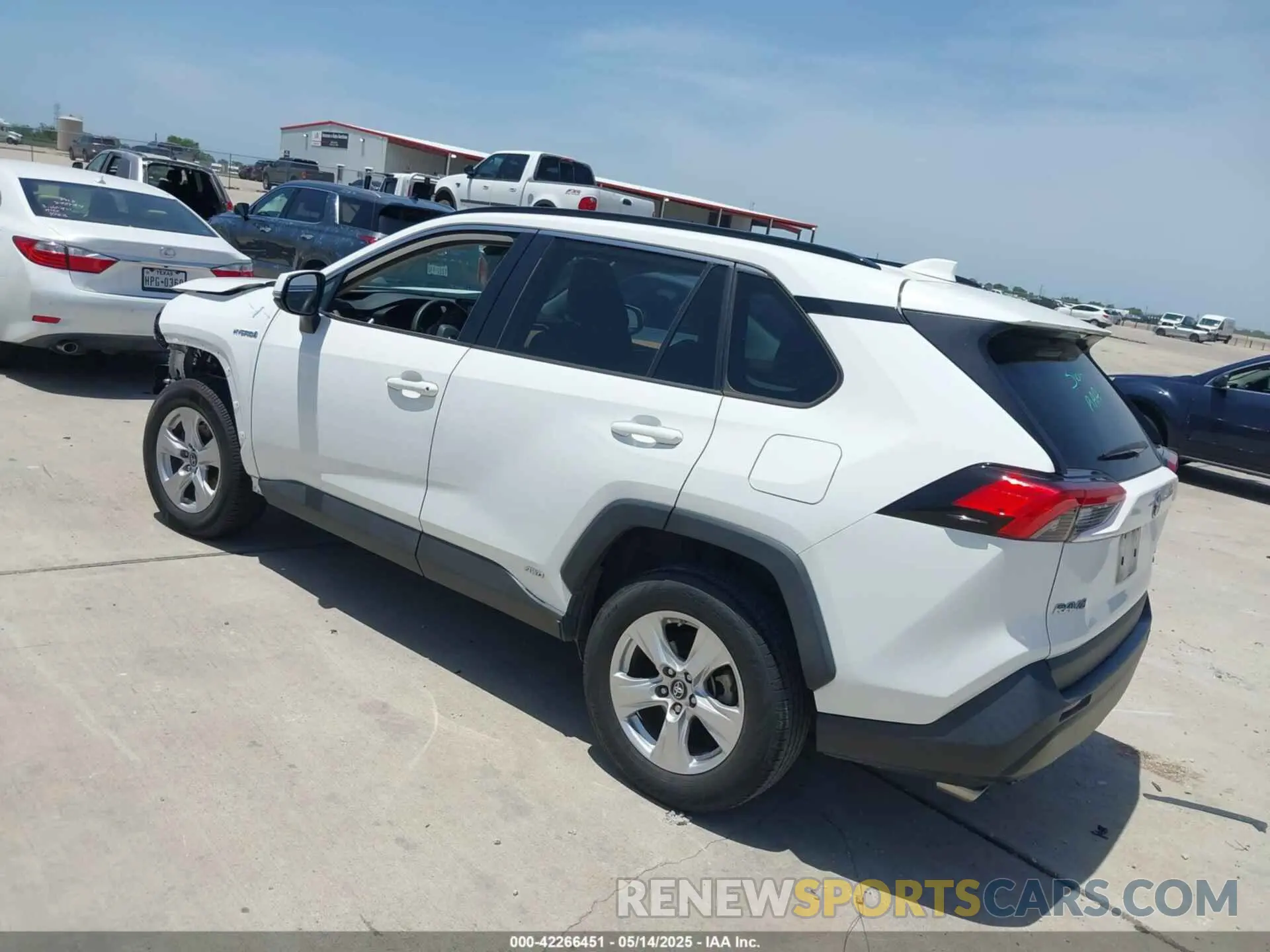 3 fotografías del automóvil dañado 2T3RWRFV7KW042080 TOYOTA RAV4 HYBRID 2019