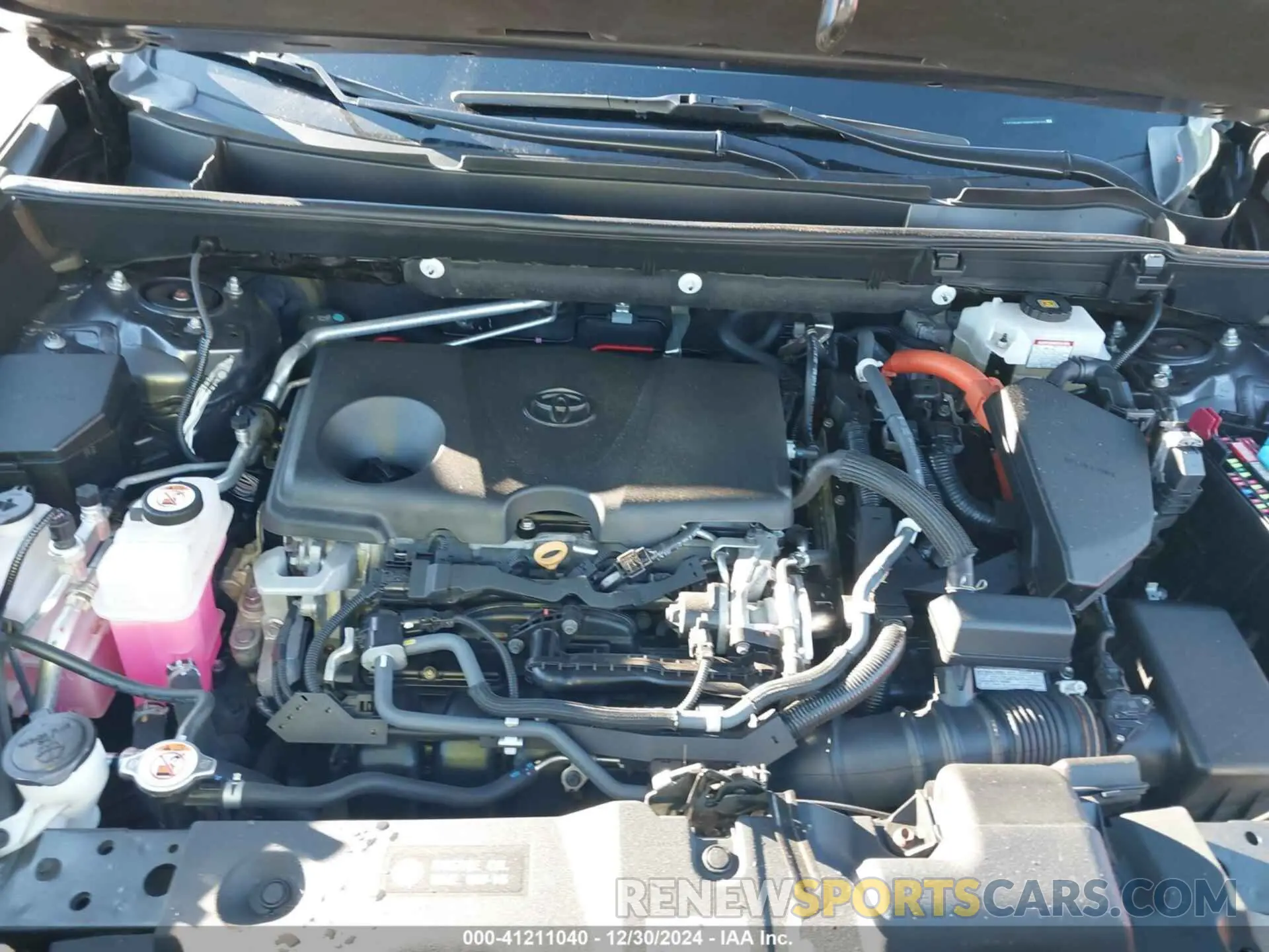 10 fotografías del automóvil dañado 2T3RWRFV8KW028303 TOYOTA RAV4 HYBRID 2019