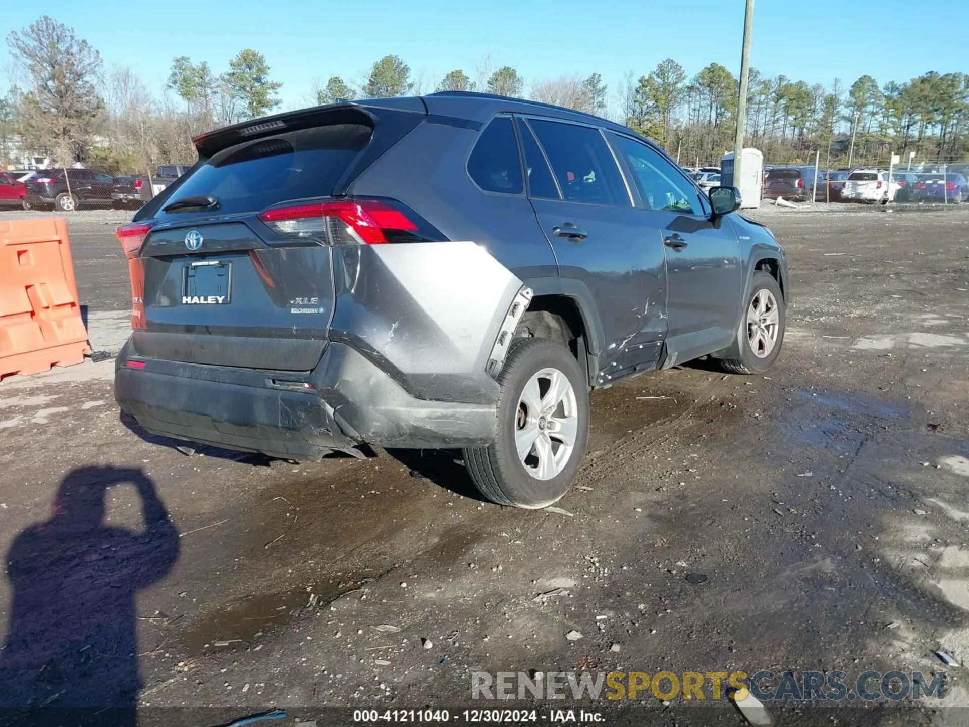 4 fotografías del automóvil dañado 2T3RWRFV8KW028303 TOYOTA RAV4 HYBRID 2019