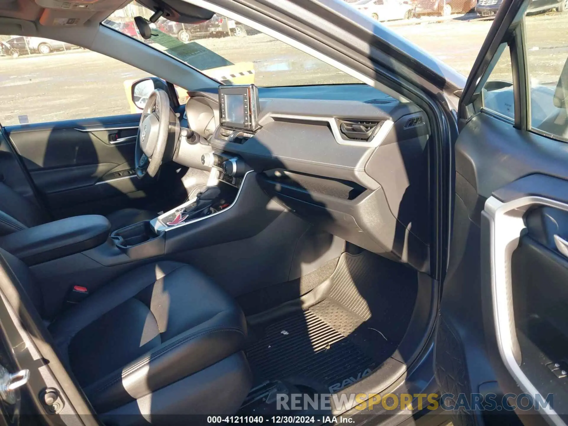 5 fotografías del automóvil dañado 2T3RWRFV8KW028303 TOYOTA RAV4 HYBRID 2019
