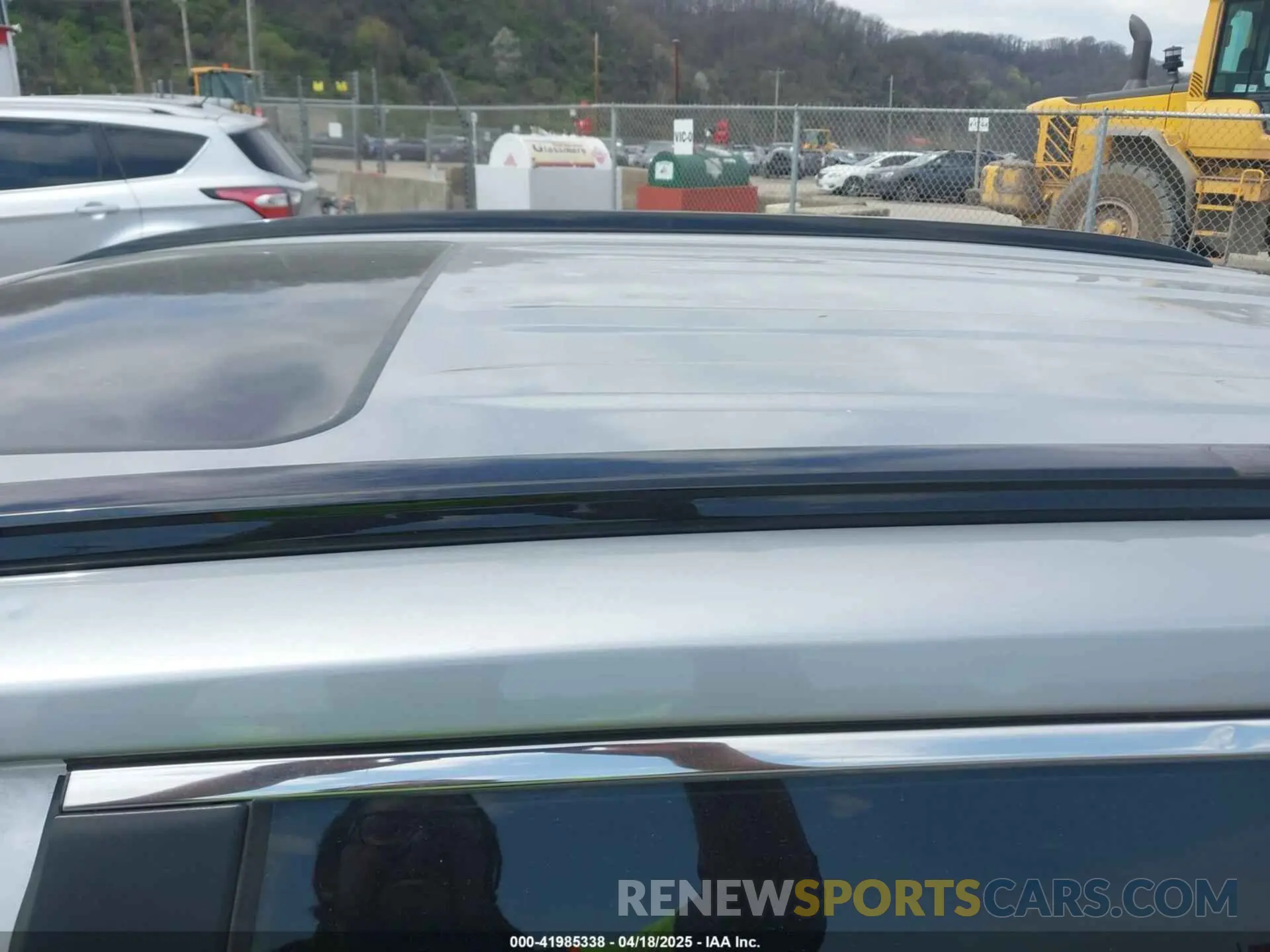 17 fotografías del automóvil dañado 2T3RWRFV8KW032190 TOYOTA RAV4 HYBRID 2019