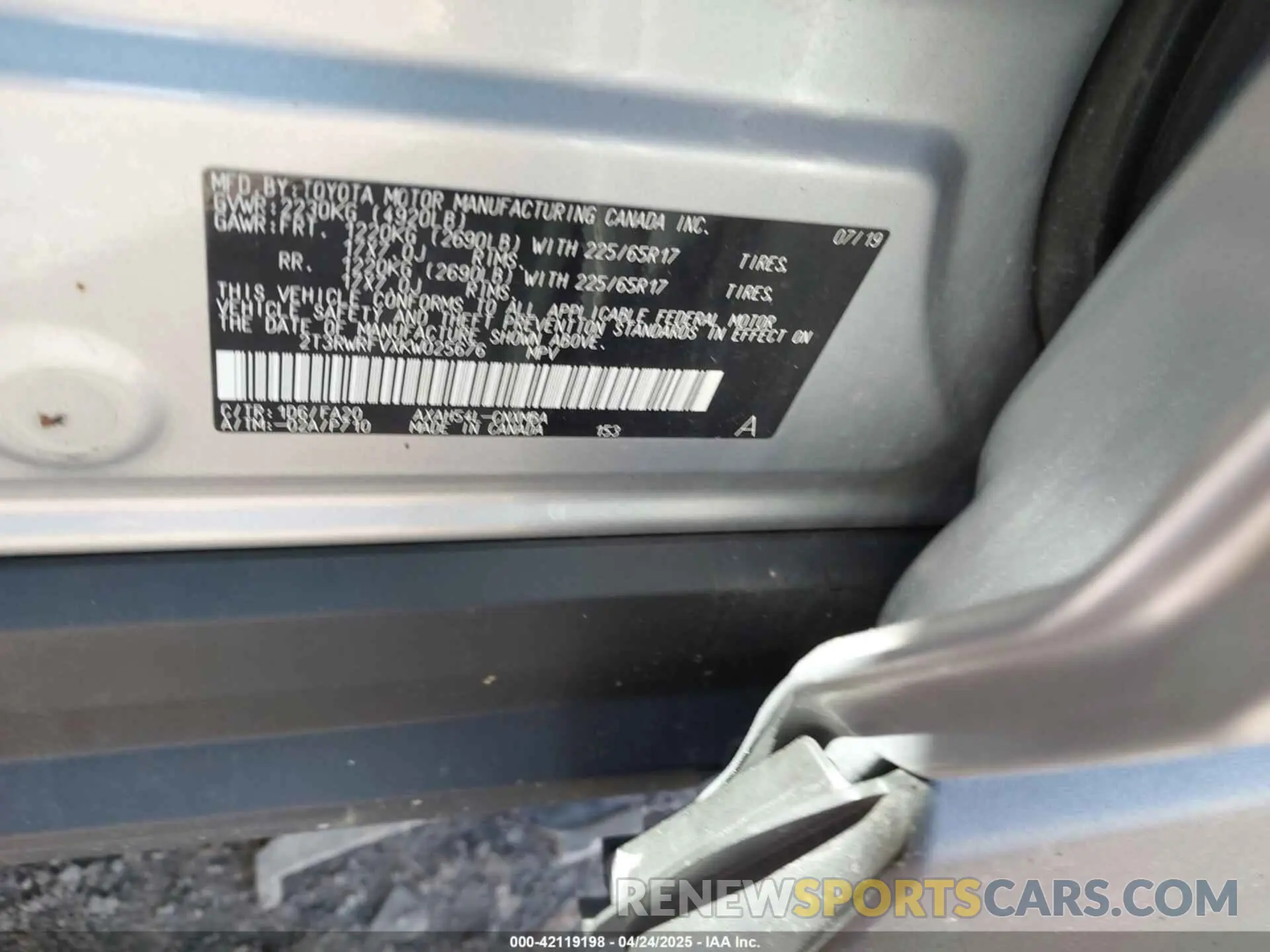9 fotografías del automóvil dañado 2T3RWRFVXKW025676 TOYOTA RAV4 HYBRID 2019