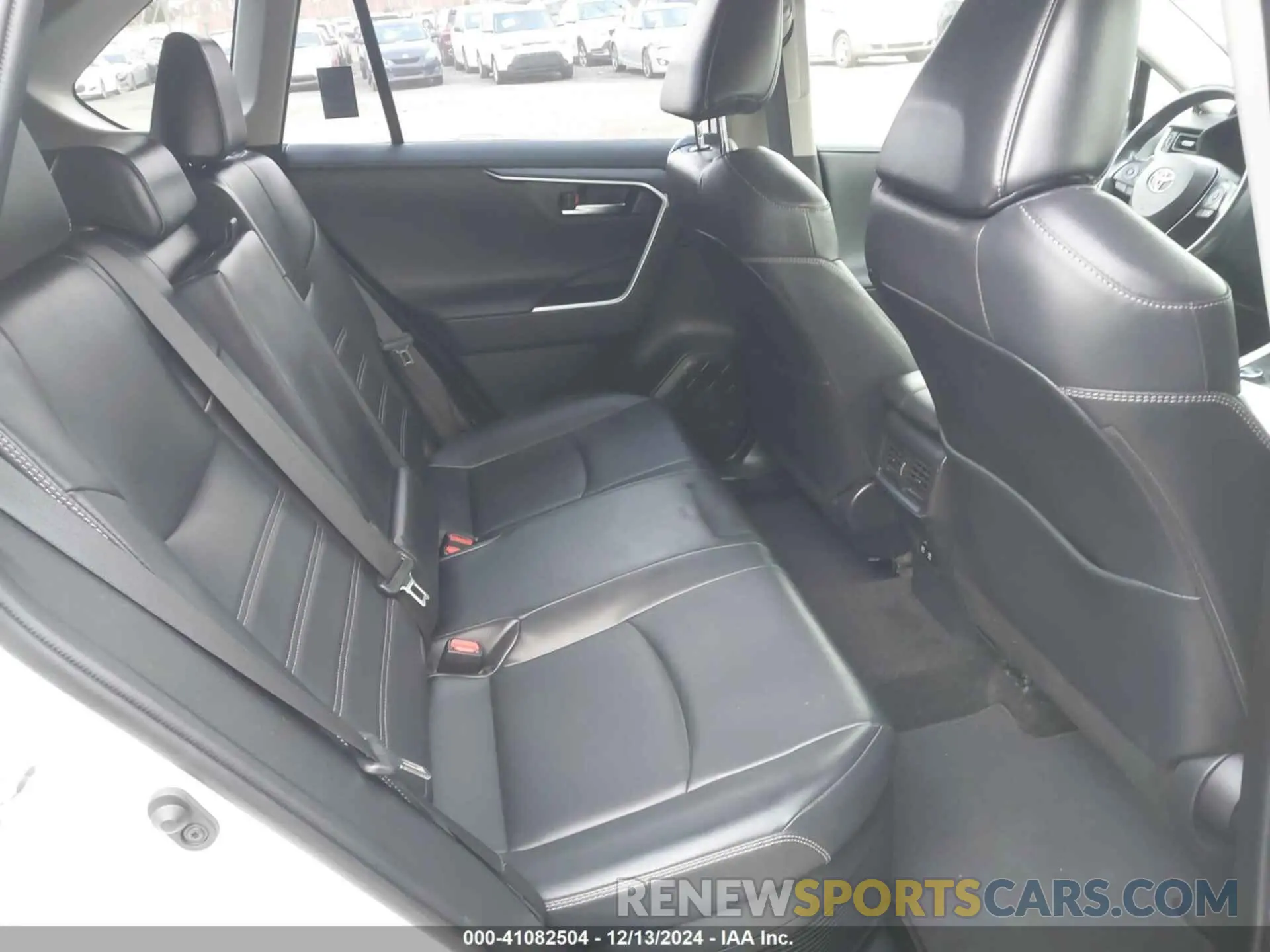 8 fotografías del automóvil dañado JTMDWRFV0KD010997 TOYOTA RAV4 HYBRID 2019