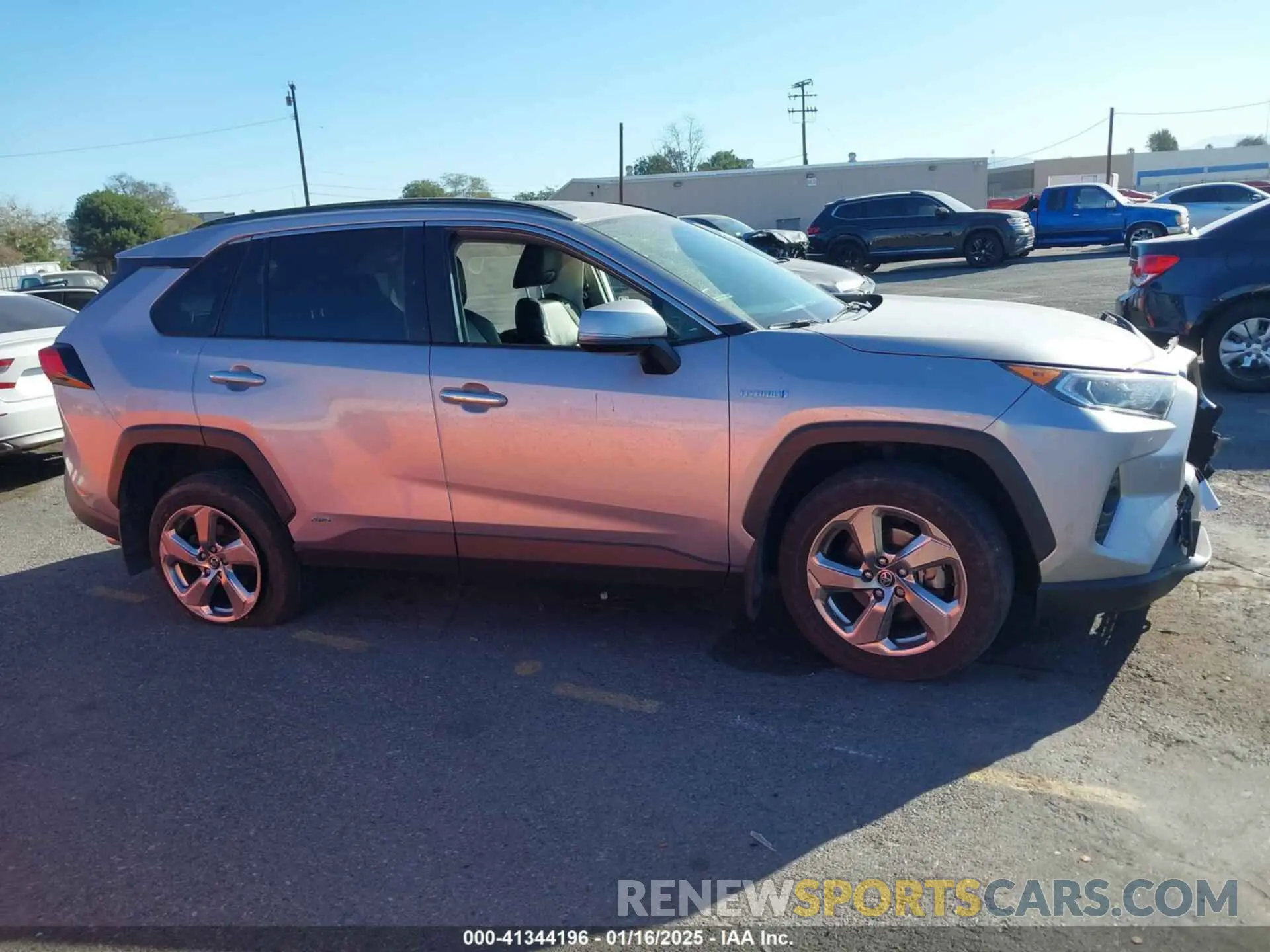 12 fotografías del automóvil dañado JTMDWRFV5KD007139 TOYOTA RAV4 HYBRID 2019