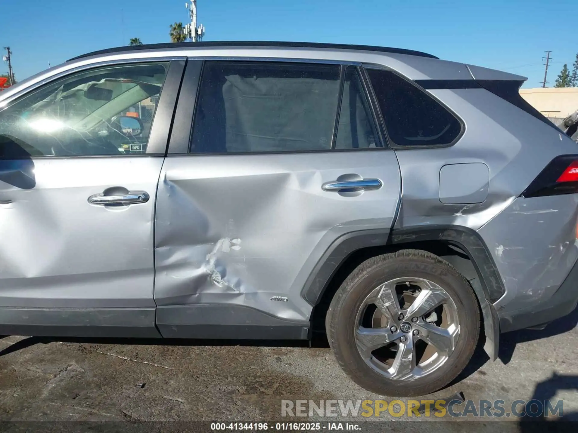 16 fotografías del automóvil dañado JTMDWRFV5KD007139 TOYOTA RAV4 HYBRID 2019
