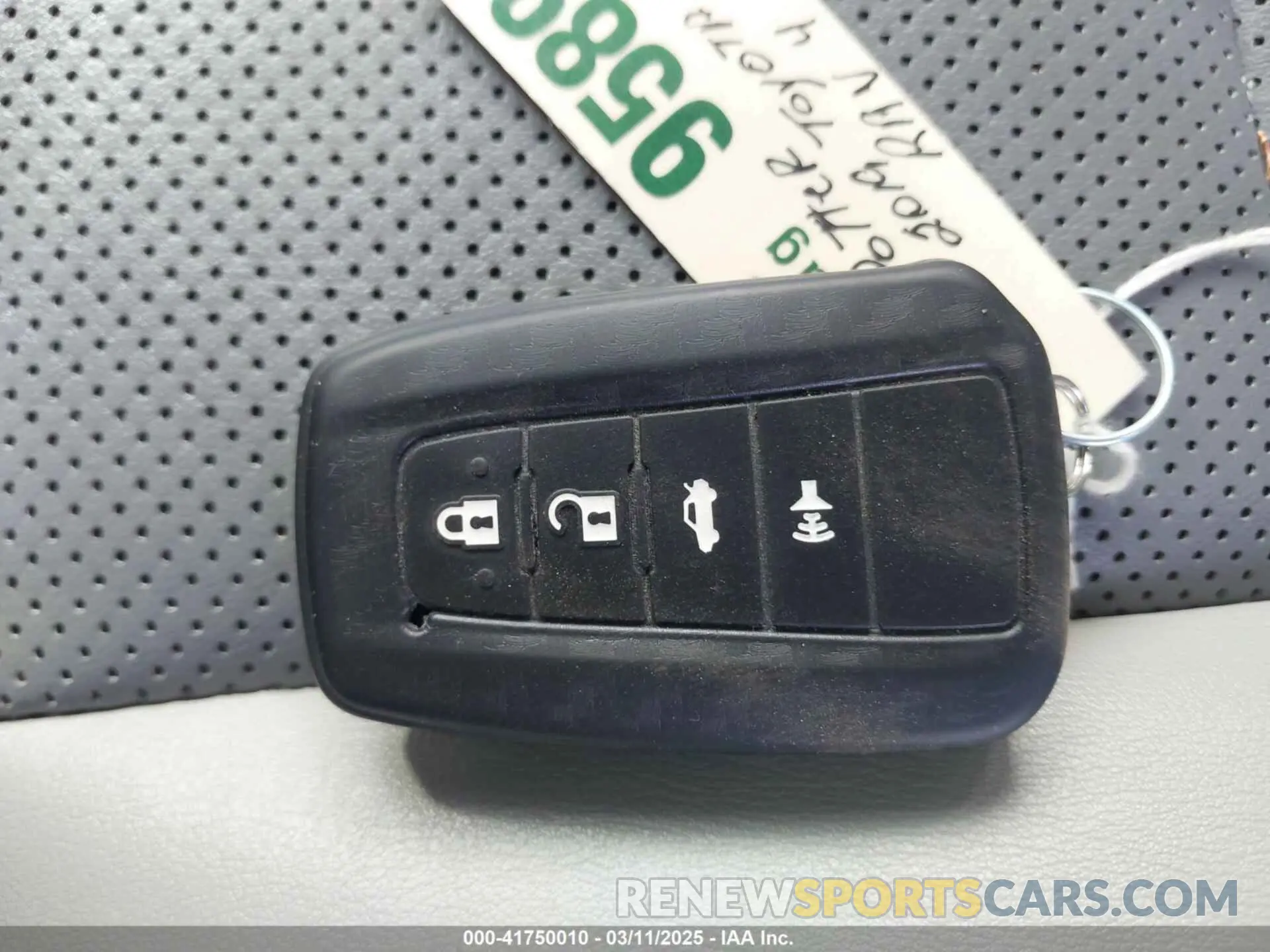 11 fotografías del automóvil dañado JTMDWRFV6KD510405 TOYOTA RAV4 HYBRID 2019