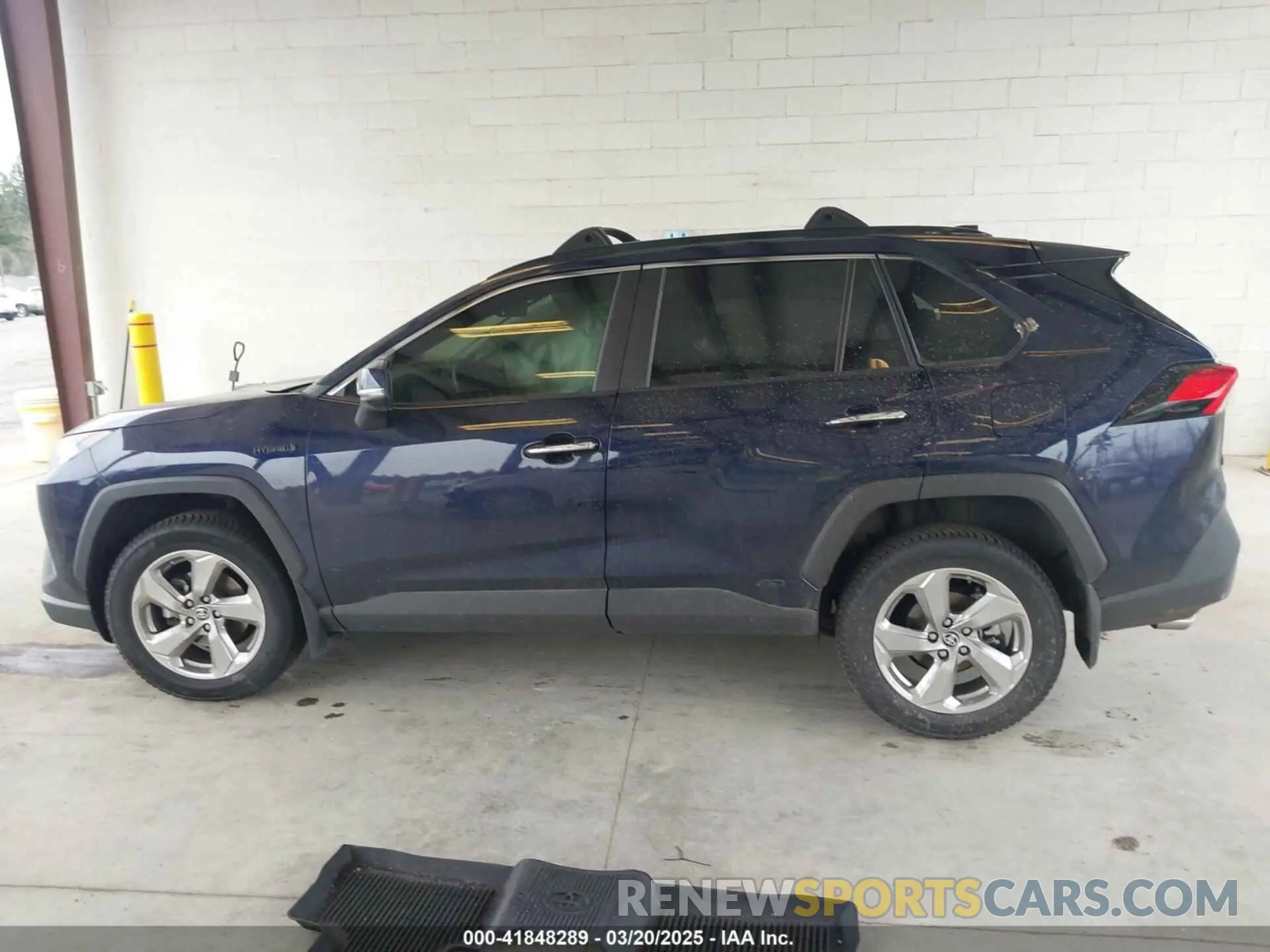 13 fotografías del automóvil dañado JTMDWRFV6KD521310 TOYOTA RAV4 HYBRID 2019