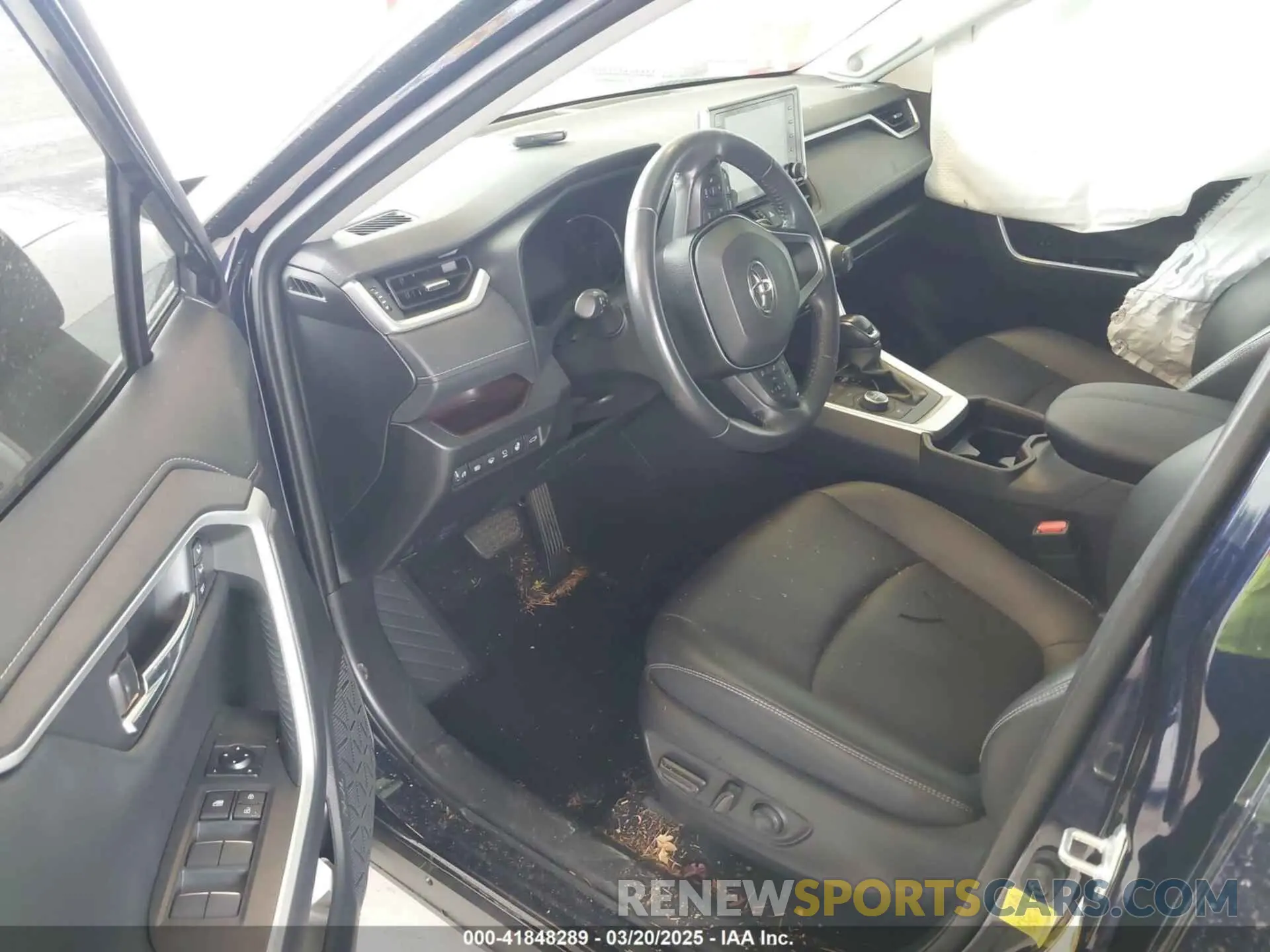 5 fotografías del automóvil dañado JTMDWRFV6KD521310 TOYOTA RAV4 HYBRID 2019