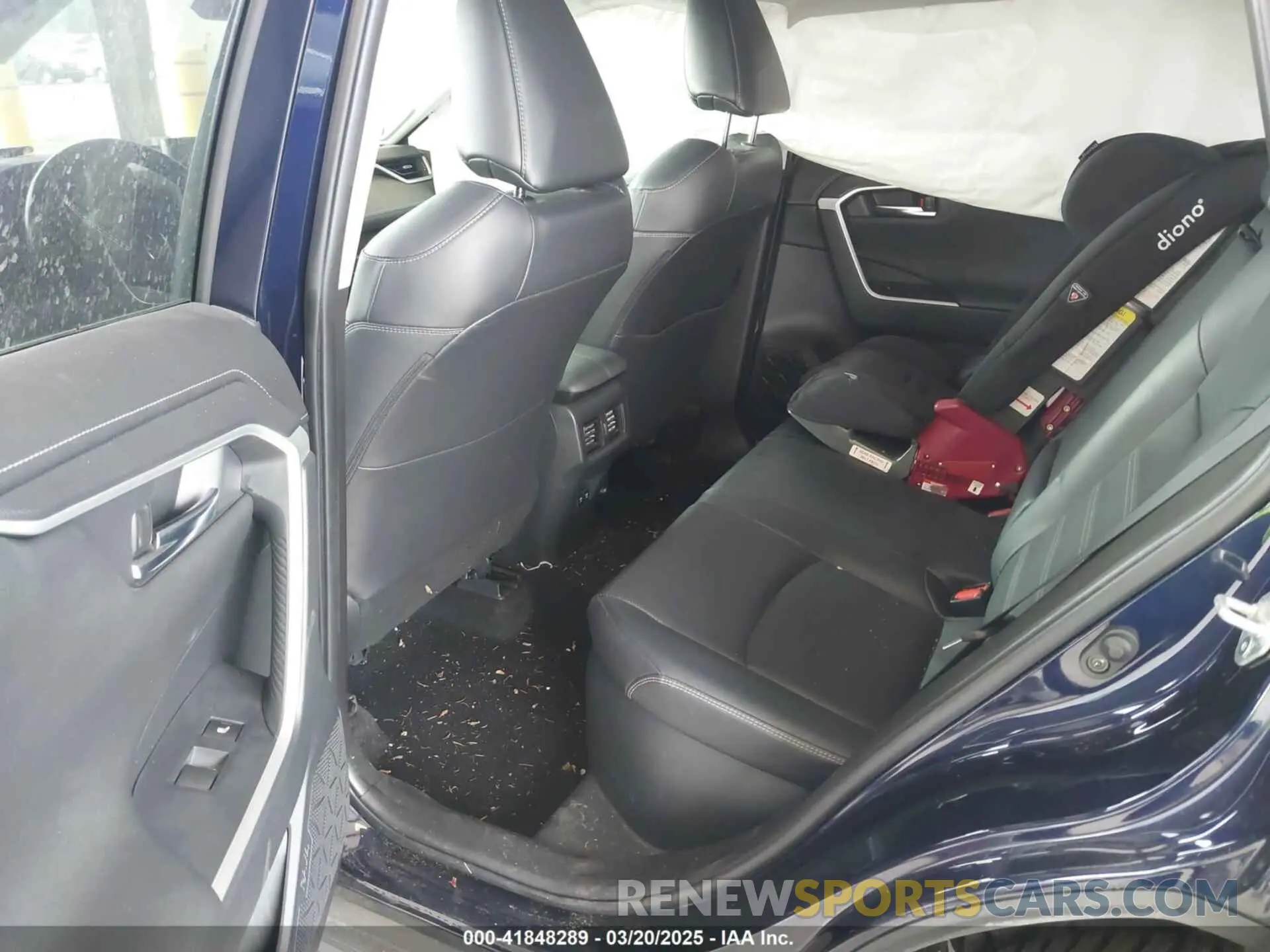8 fotografías del automóvil dañado JTMDWRFV6KD521310 TOYOTA RAV4 HYBRID 2019