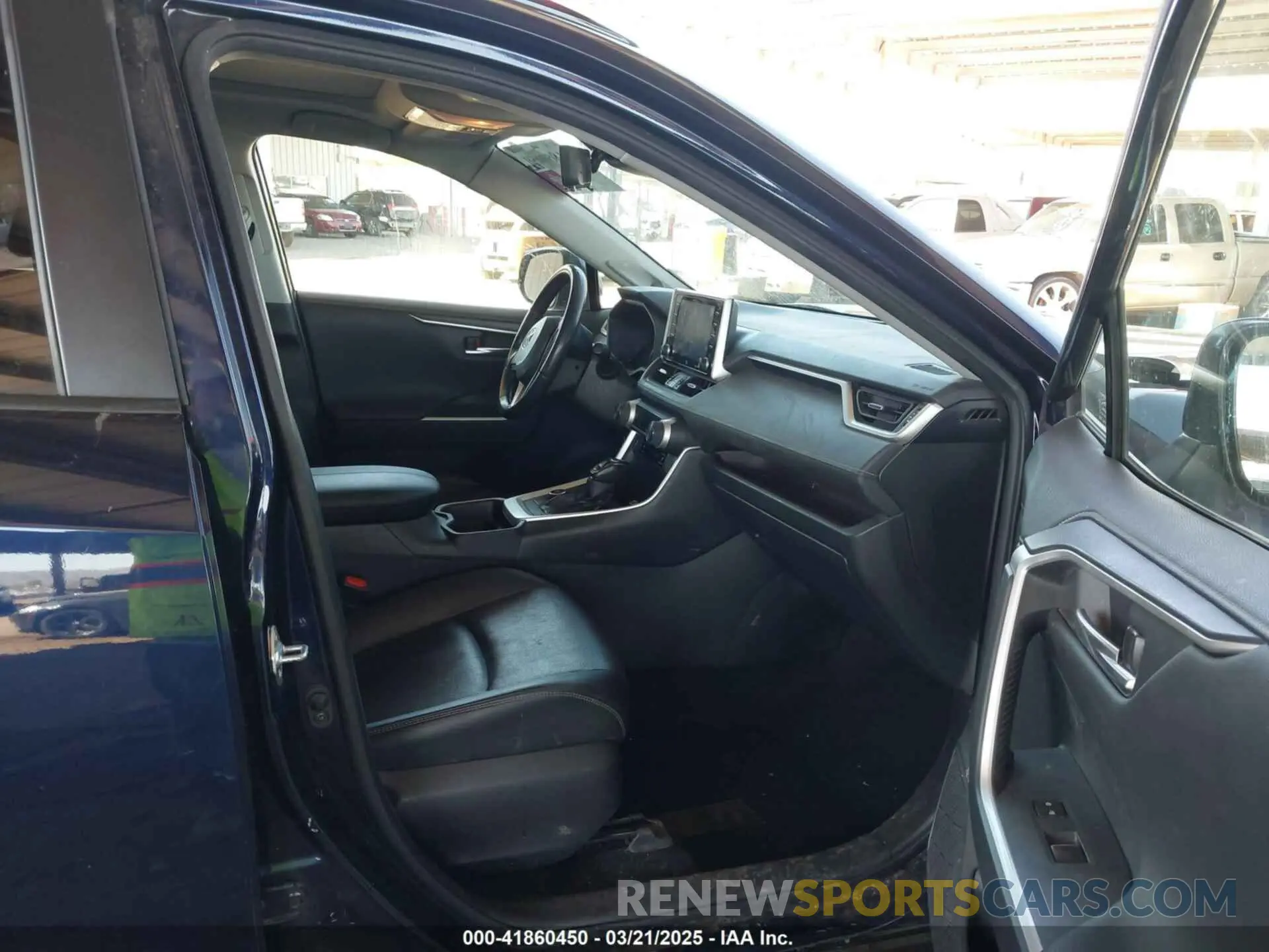 5 fotografías del automóvil dañado JTMDWRFV8KD511099 TOYOTA RAV4 HYBRID 2019