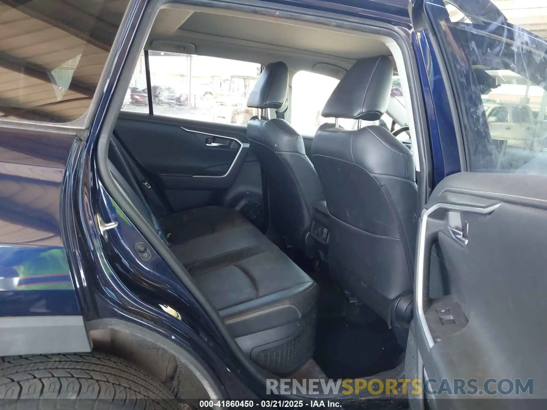 8 fotografías del automóvil dañado JTMDWRFV8KD511099 TOYOTA RAV4 HYBRID 2019