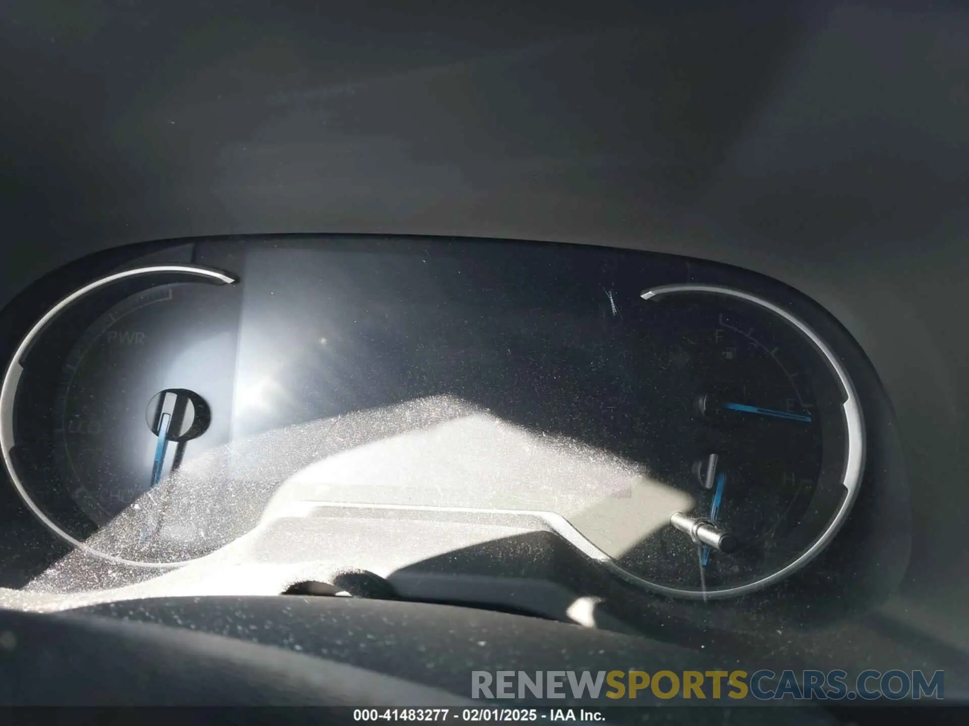 15 fotografías del automóvil dañado JTMDWRFV9KD503092 TOYOTA RAV4 HYBRID 2019