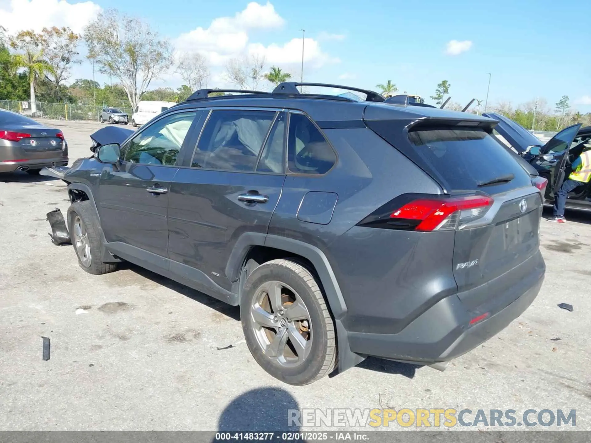 3 fotografías del automóvil dañado JTMDWRFV9KD503092 TOYOTA RAV4 HYBRID 2019