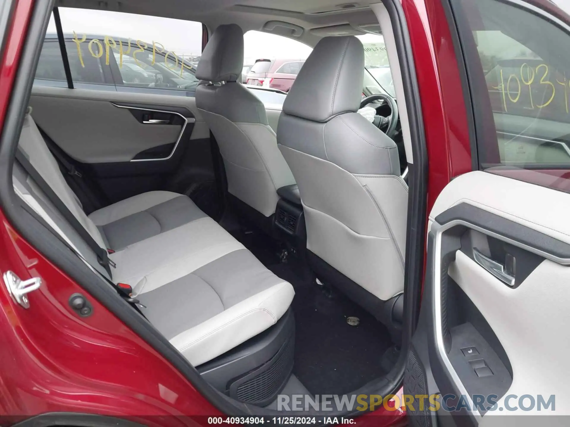 8 fotografías del automóvil dañado JTMDWRFVXKD034482 TOYOTA RAV4 HYBRID 2019