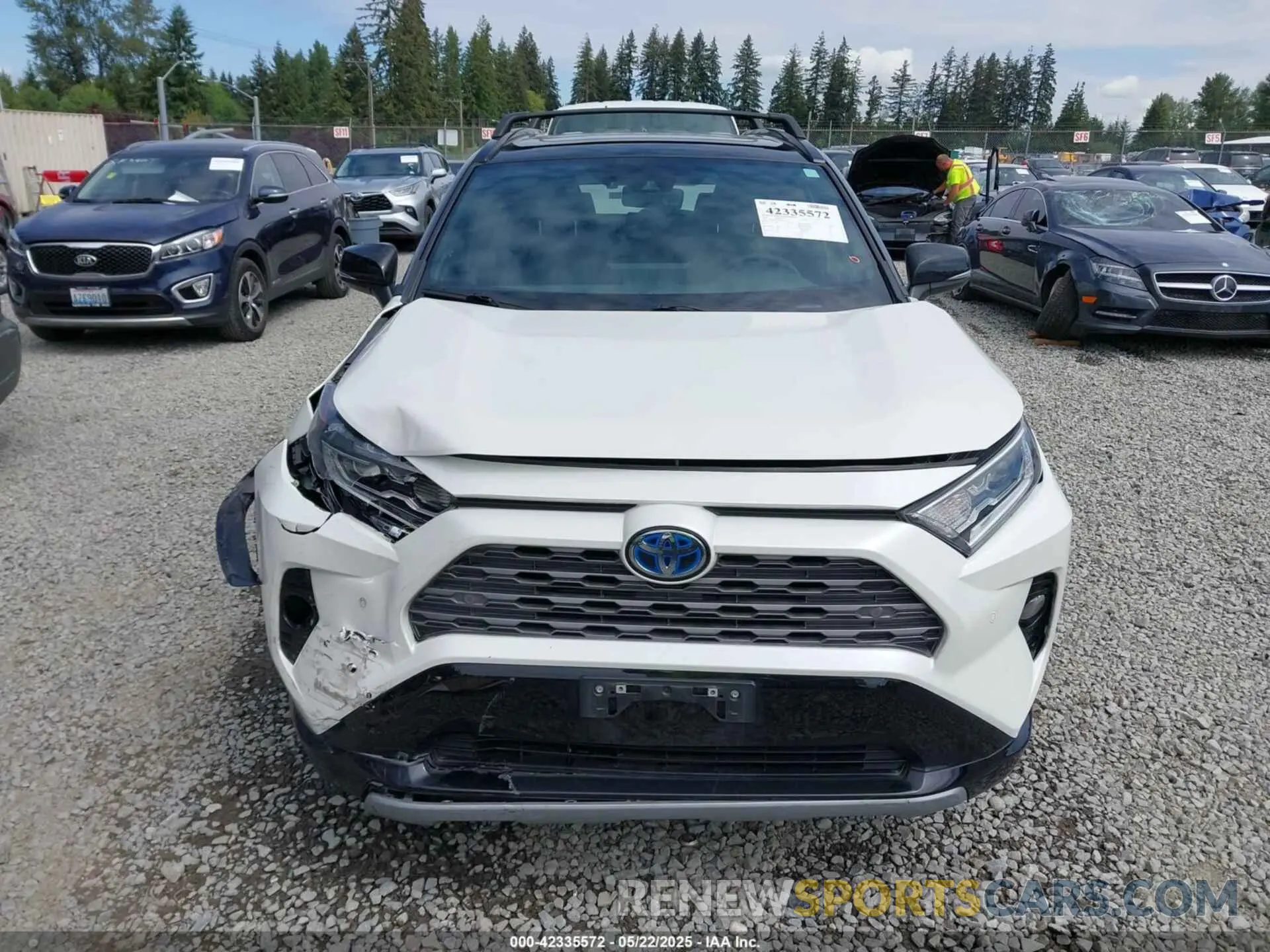 12 fotografías del automóvil dañado JTMEWRFV0KJ026624 TOYOTA RAV4 HYBRID 2019