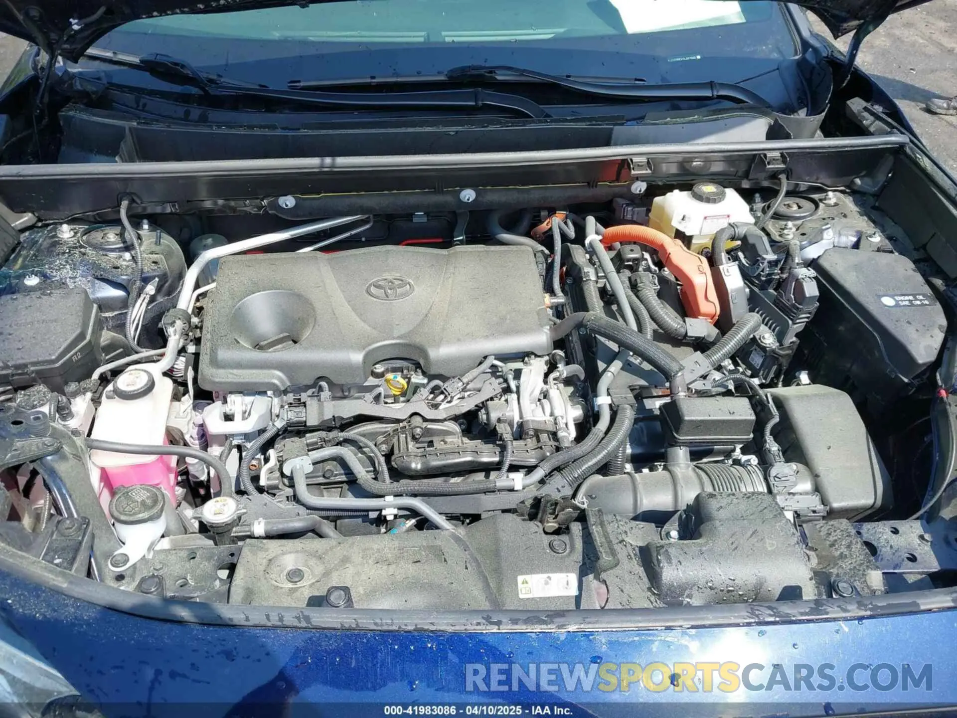 10 fotografías del automóvil dañado JTMEWRFV1KJ017043 TOYOTA RAV4 HYBRID 2019
