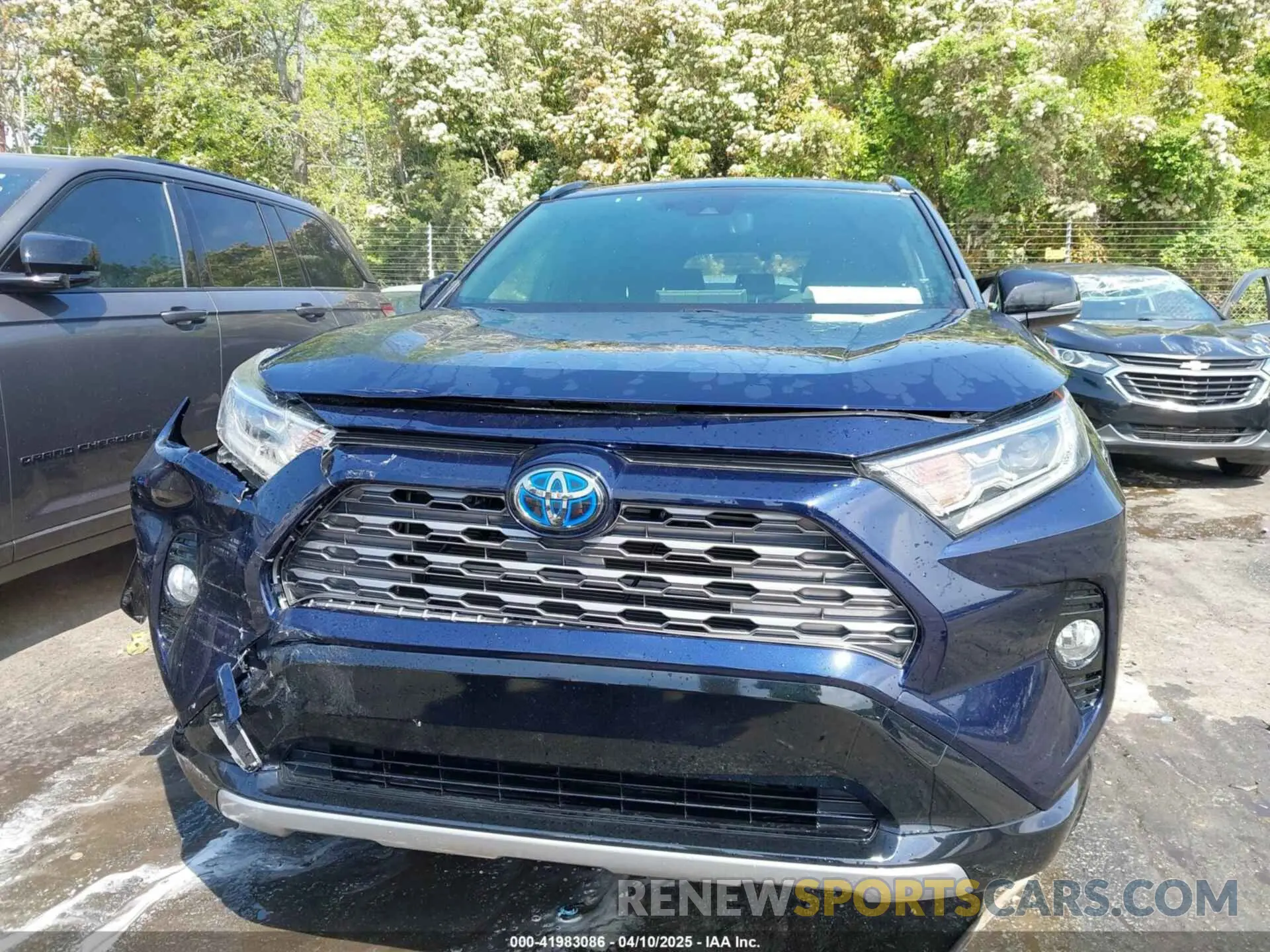 12 fotografías del automóvil dañado JTMEWRFV1KJ017043 TOYOTA RAV4 HYBRID 2019