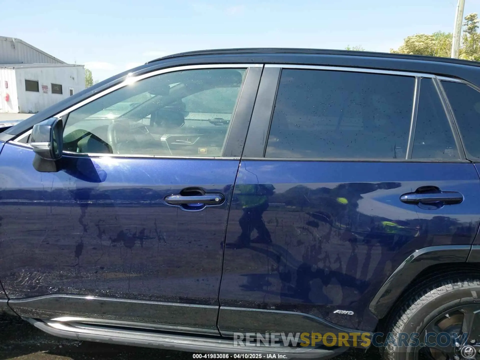 14 fotografías del automóvil dañado JTMEWRFV1KJ017043 TOYOTA RAV4 HYBRID 2019
