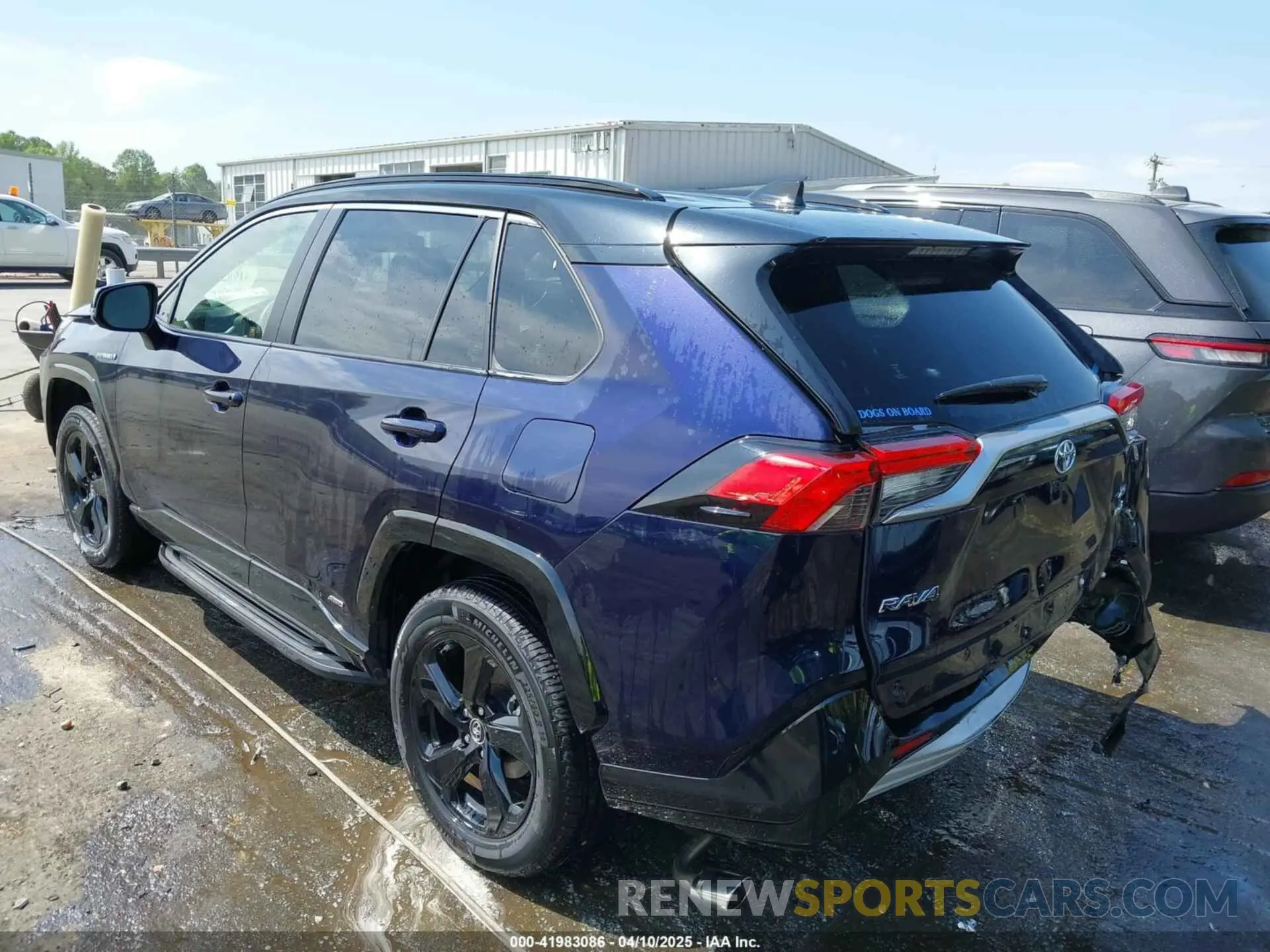 3 fotografías del automóvil dañado JTMEWRFV1KJ017043 TOYOTA RAV4 HYBRID 2019